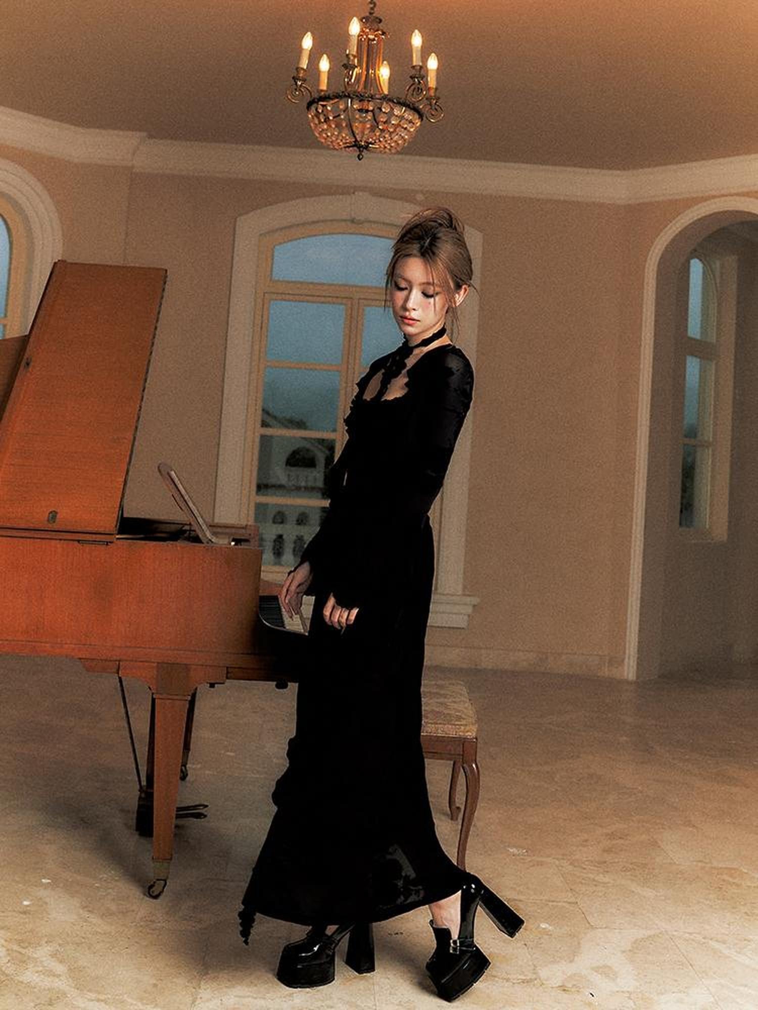 Update Anti Being General Black Rose Strapless Slip Dress Set