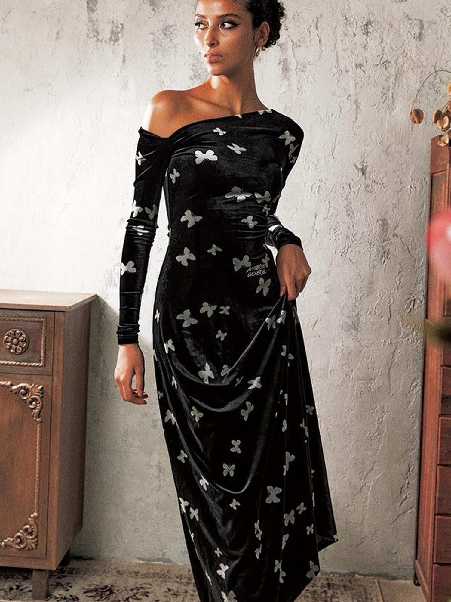 Update Anti Being General Butterfly Dream Bias Cut Velvet Gown