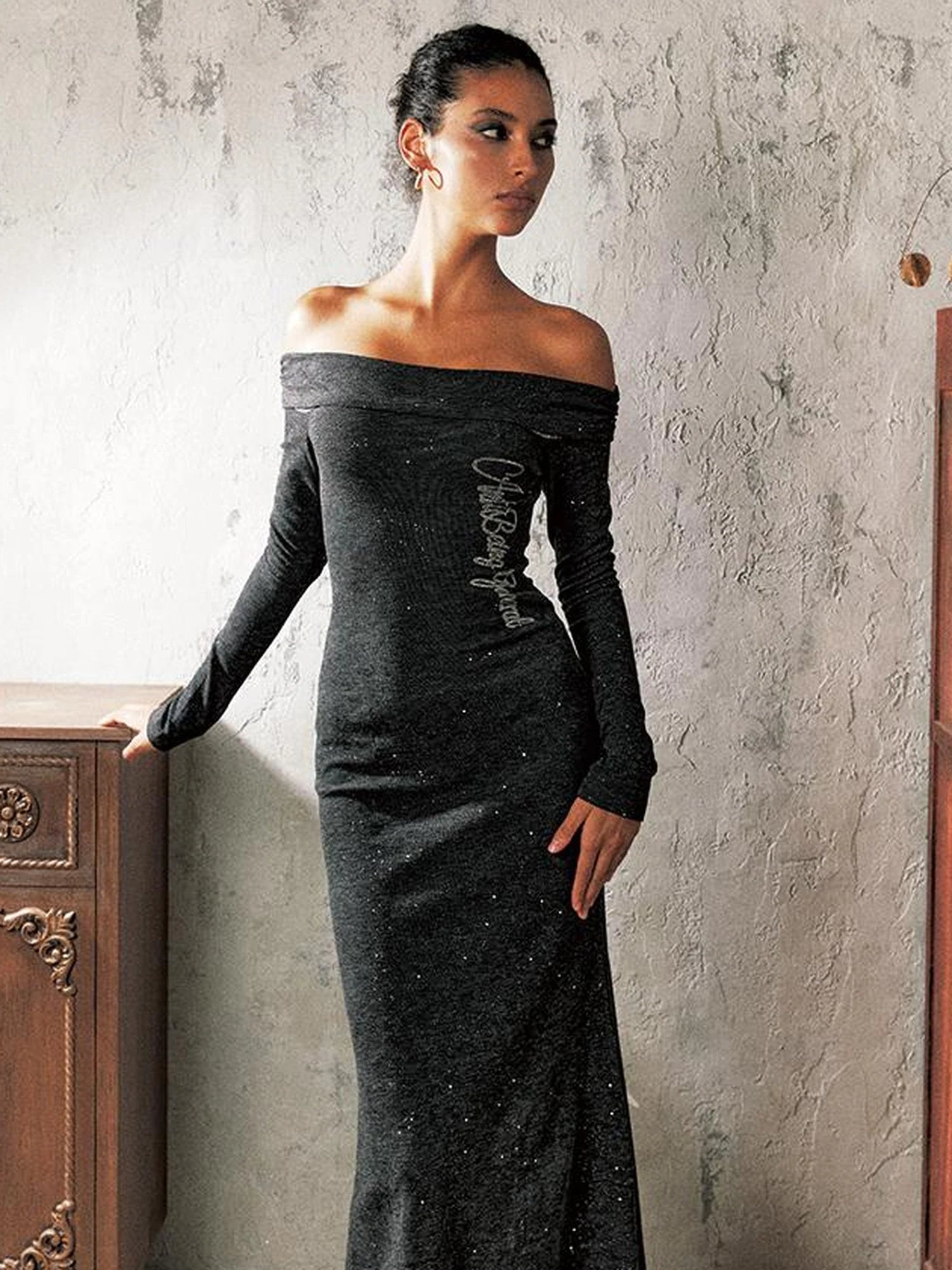 Sleek Gray Knitted Mermaid Dress With Sexy One Shoulder Design