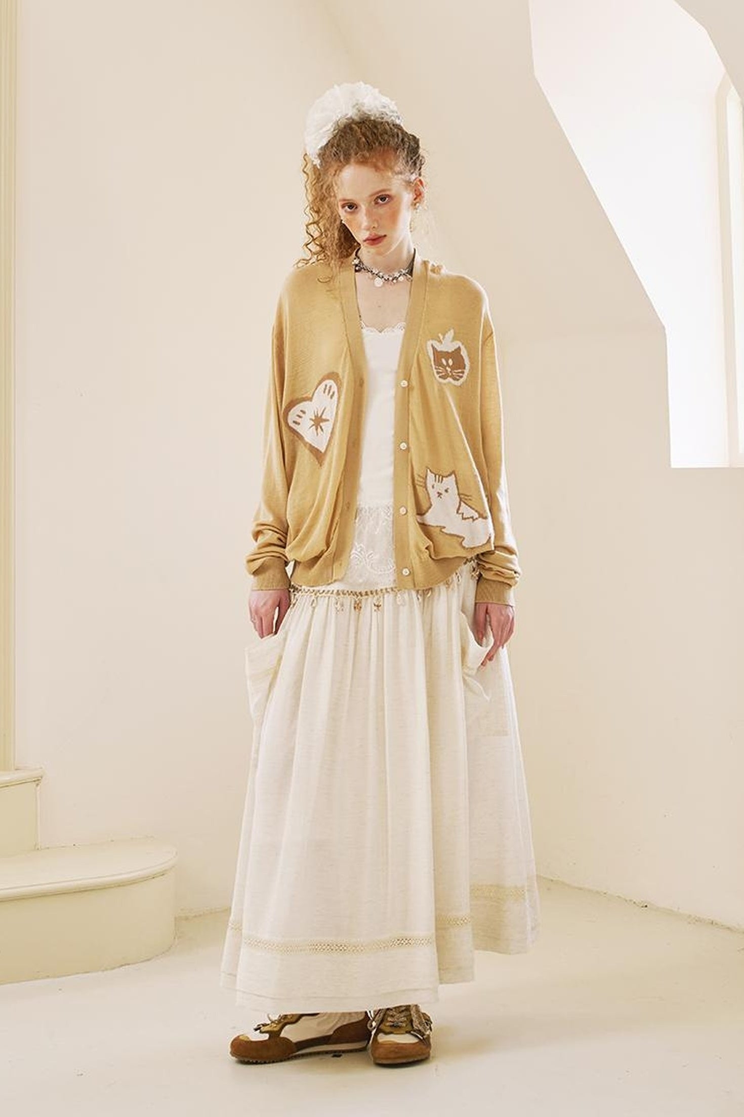 DIDDI MODA Apple Cat Print Lightweight Knit Cardigan