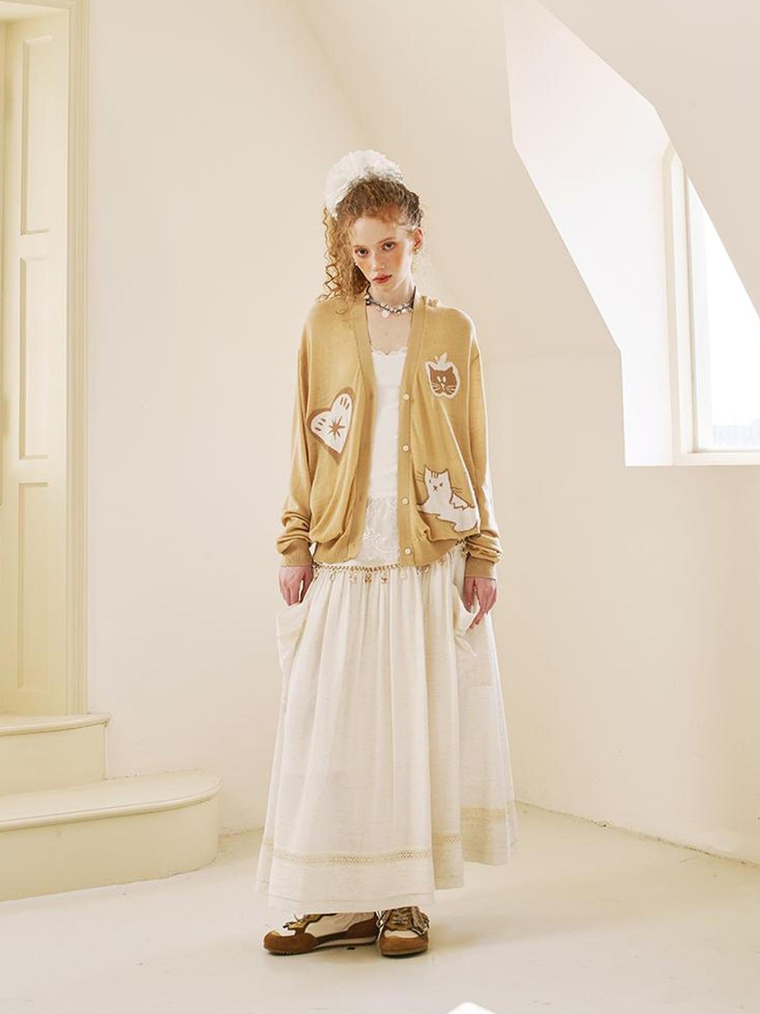 DIDDI MODA Apple Cat Print Lightweight Knit Cardigan