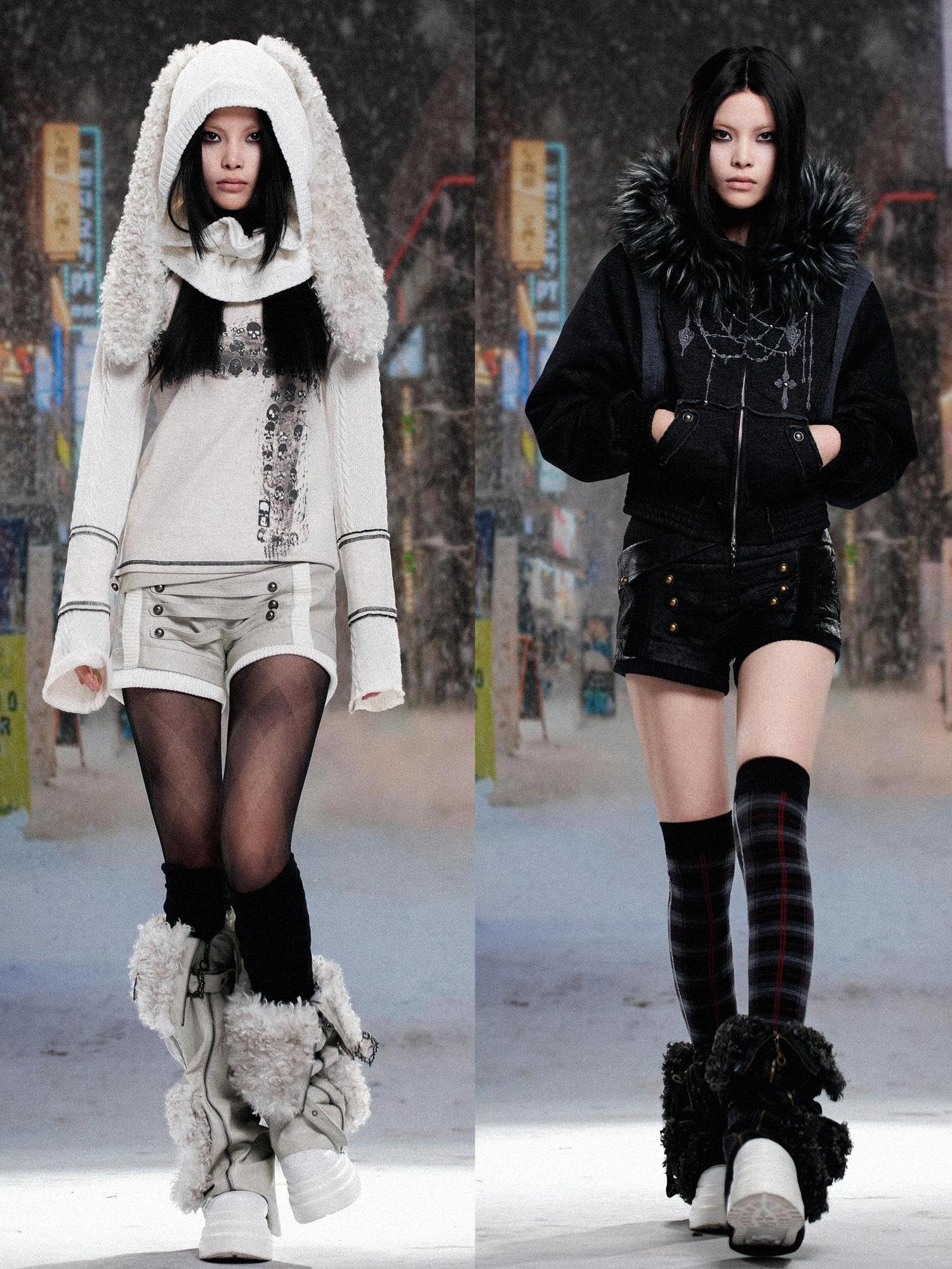 ARIADNAw Ariadnaw Punk Rock Low Rise Leather Shorts With Wool Leg Warmers