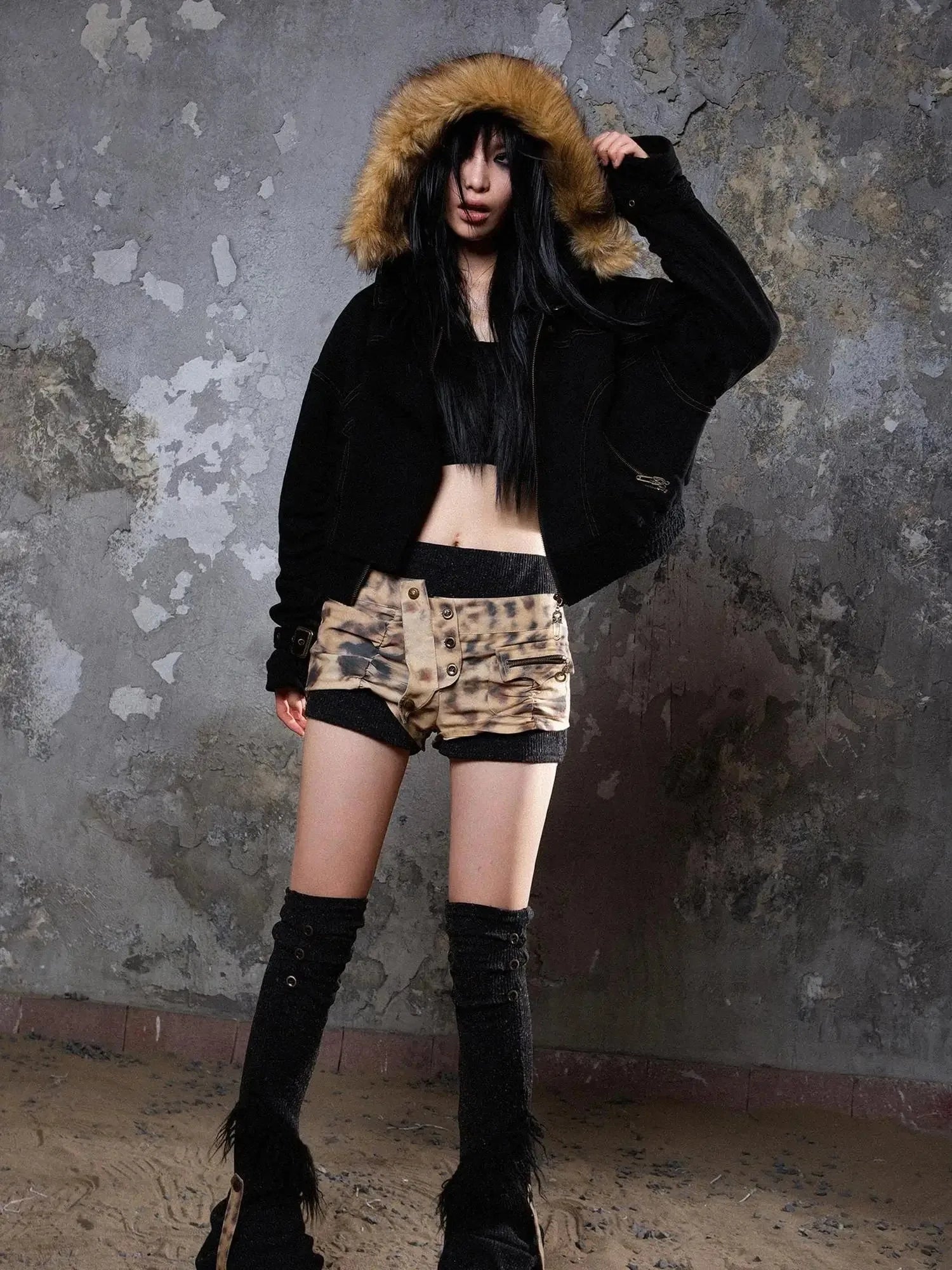 Ariana Low Rise Contrast Shorts With Knit Socks Y2k Punk