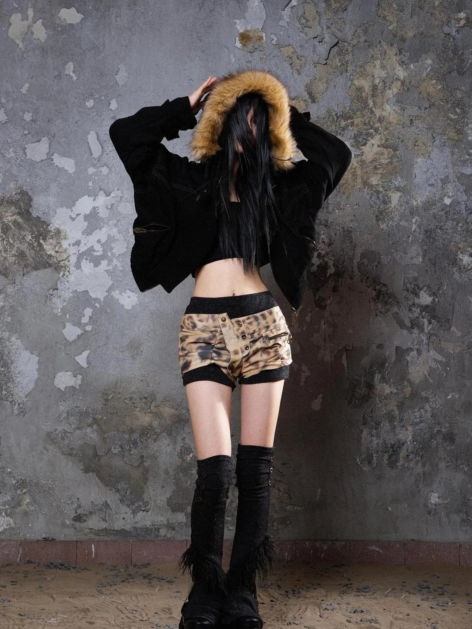 Ariana Low Rise Contrast Shorts With Knit Socks Y2k Punk