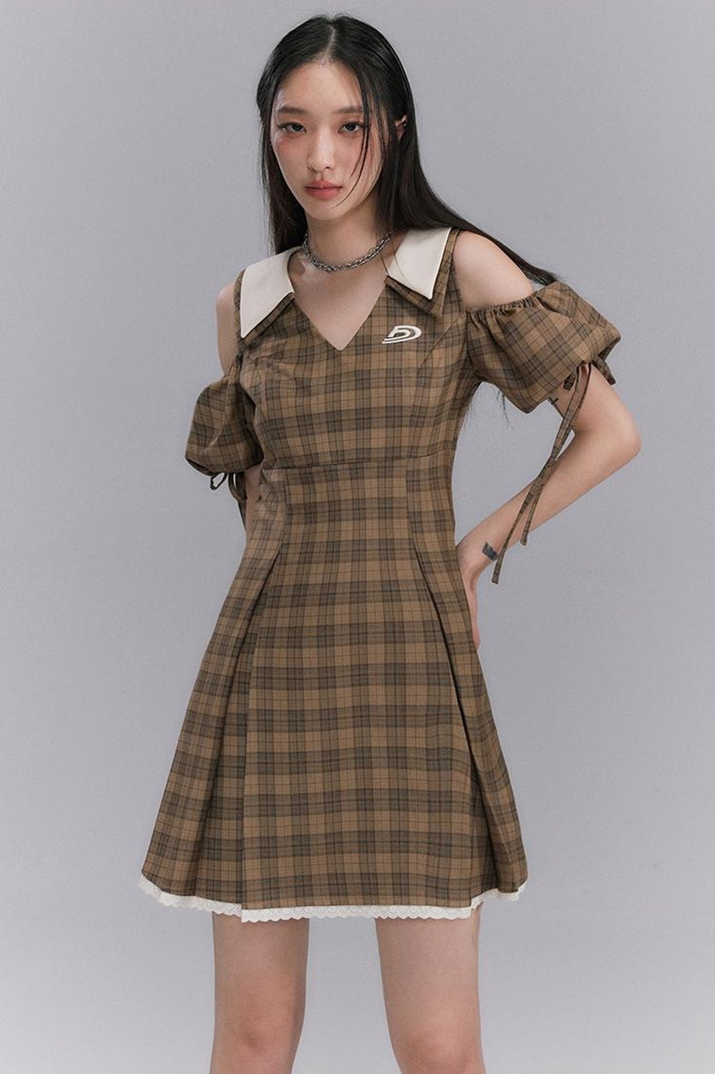 DIDDI MODA Artistic V Neck Bubble Sleeve Hollow Out Grey Mini Dress