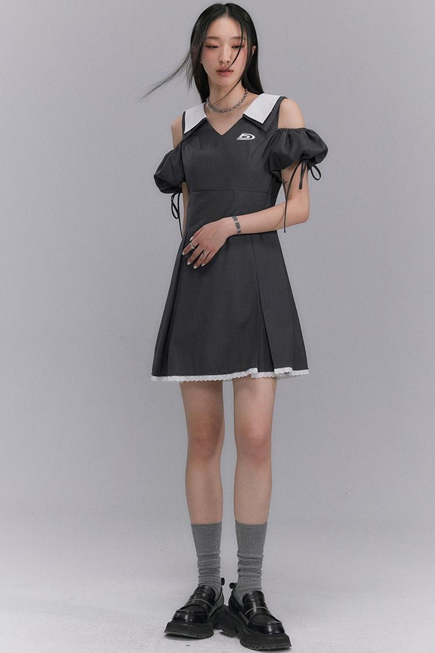 DIDDI MODA Artistic V Neck Bubble Sleeve Hollow Out Grey Mini Dress