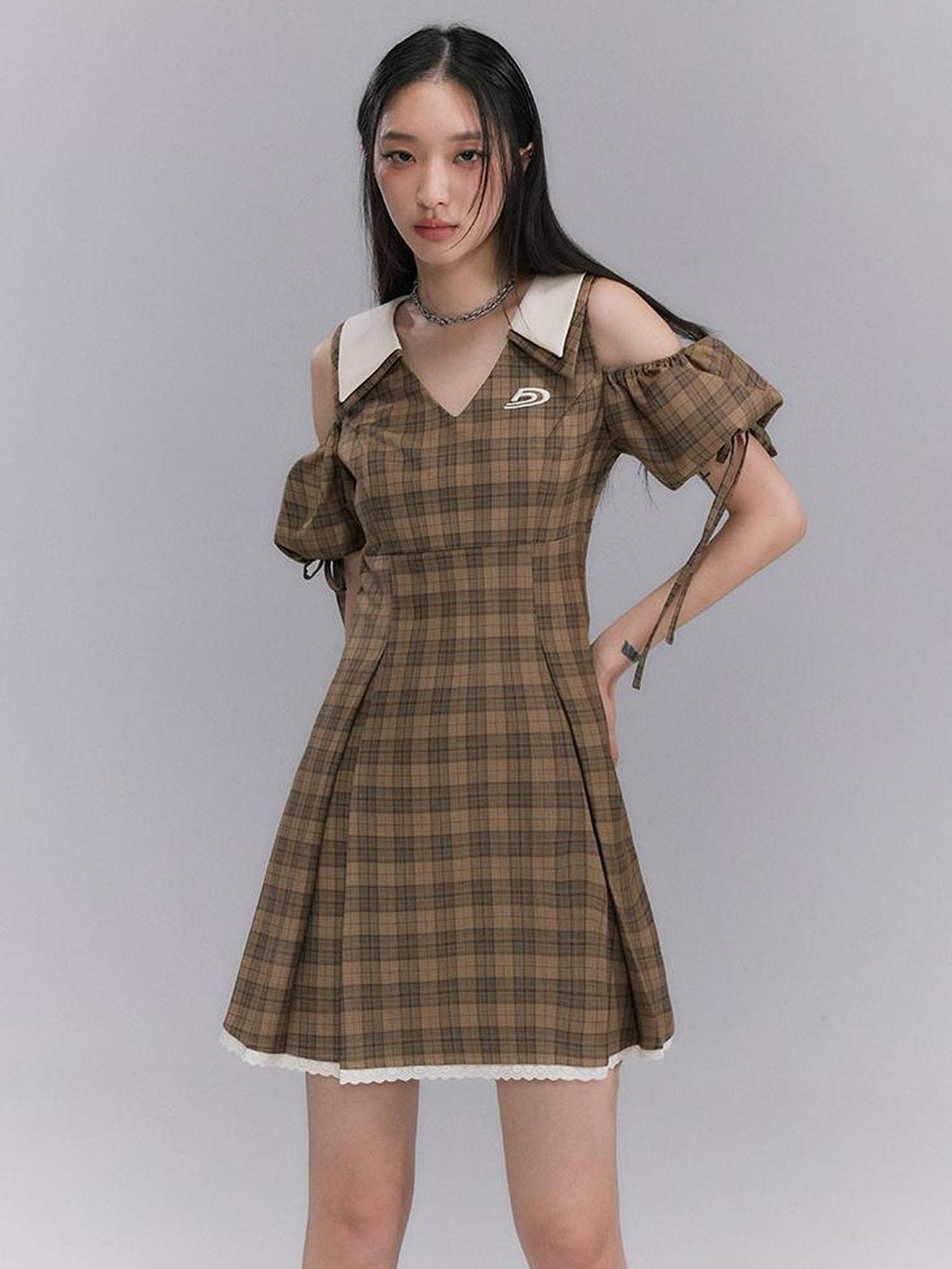 DIDDI MODA Artistic V Neck Bubble Sleeve Hollow Out Grey Mini Dress