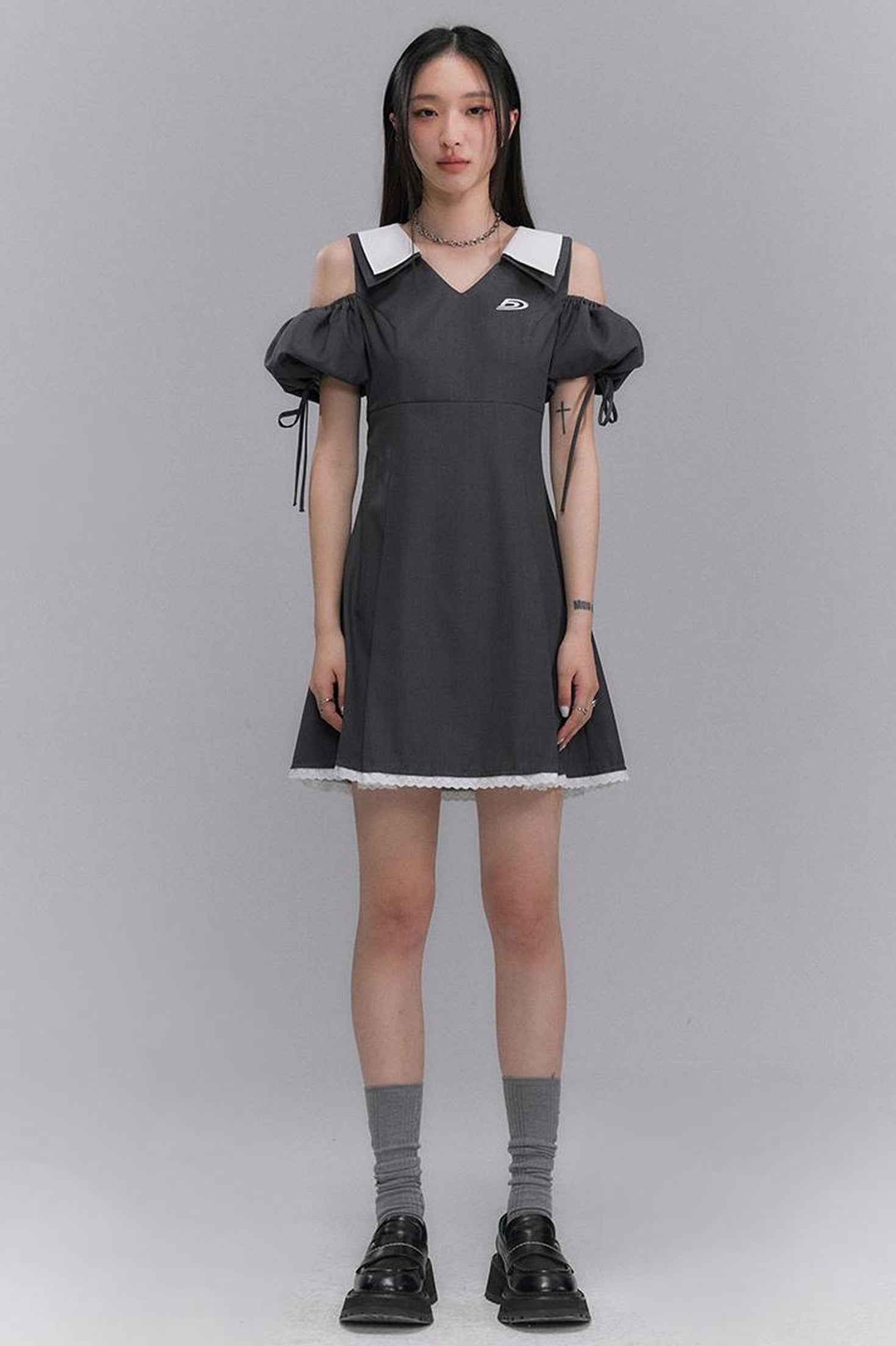 DIDDI MODA Artistic V Neck Bubble Sleeve Hollow Out Grey Mini Dress