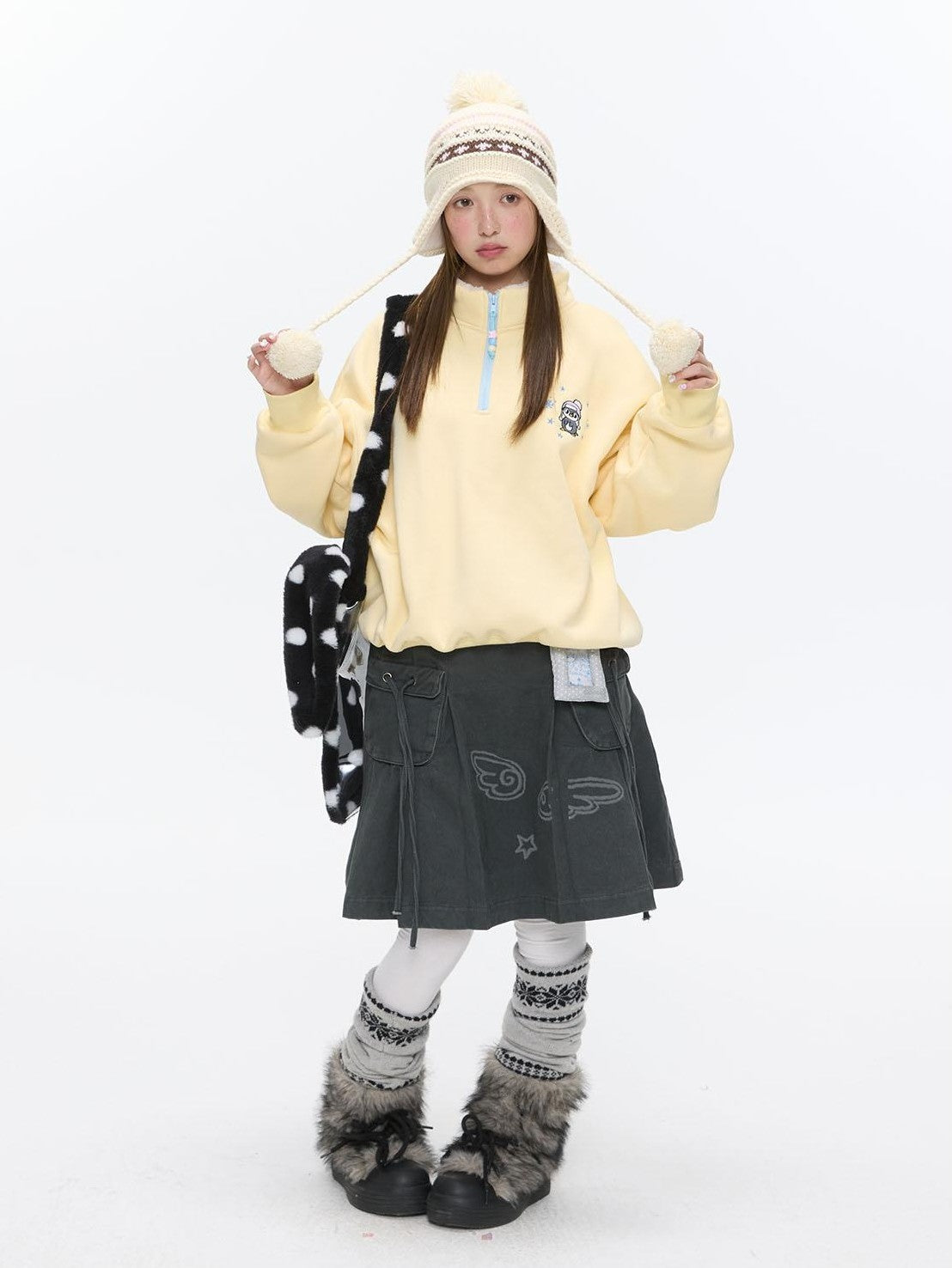 BETWEENAND Cream Yellow Penguin Embroidered Henley Fleece Women&
