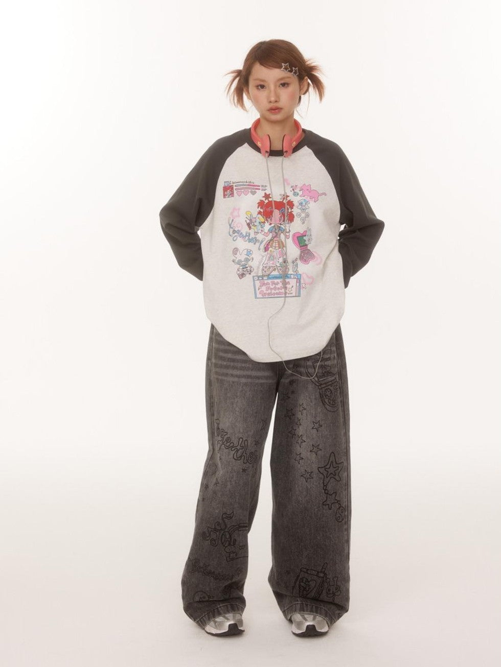 BETWEENAND Creative Print Raglan Loose Women&