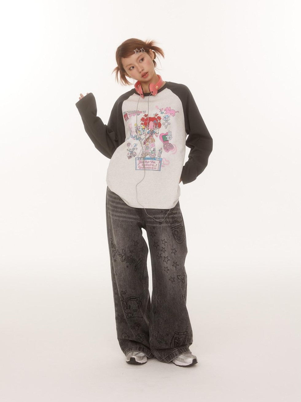 BETWEENAND Creative Print Raglan Loose Women&