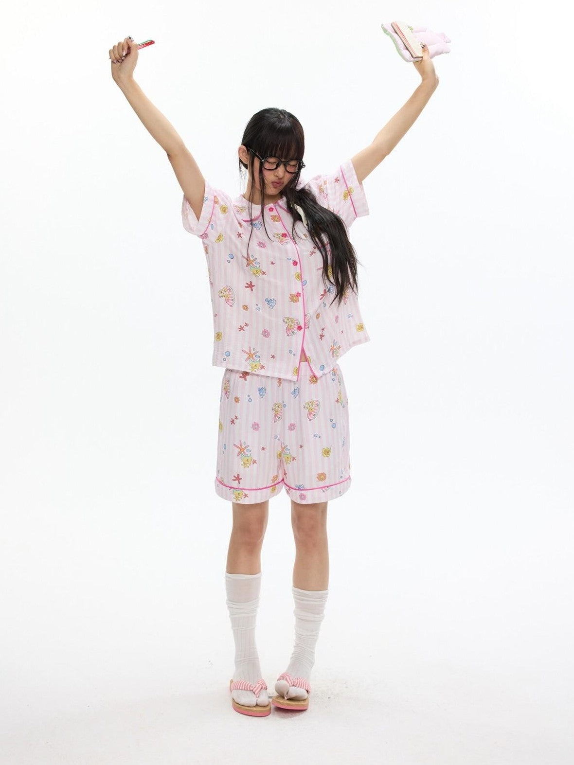 BETWEENAND Cute Pink Short Sleeve Allover Print Women&