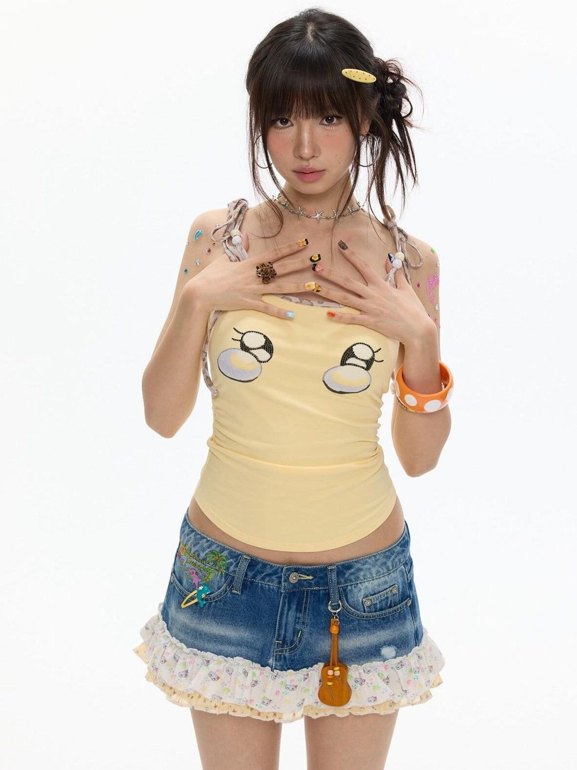 BETWEENAND Egg Yellow Leopard Print V-neck Slim Fit Women&