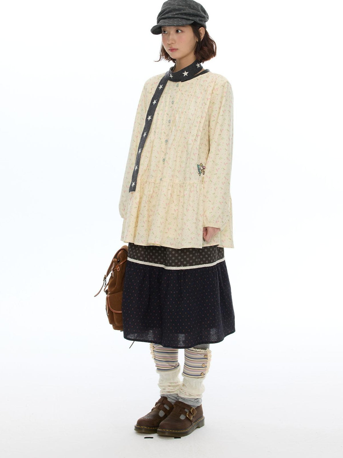 BETWEENAND Floral Print Lantern Sleeve Round Neck Women&
