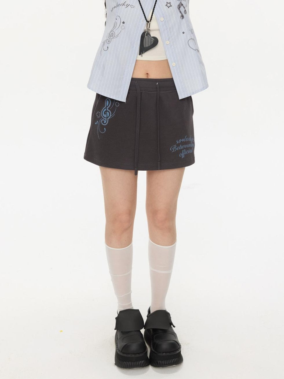 BETWEENAND Gray Casual Music Note Embroidered Print Women&
