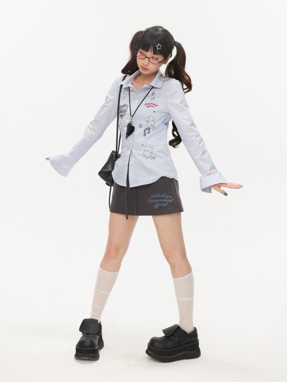 BETWEENAND Gray Casual Music Note Embroidered Print Women&