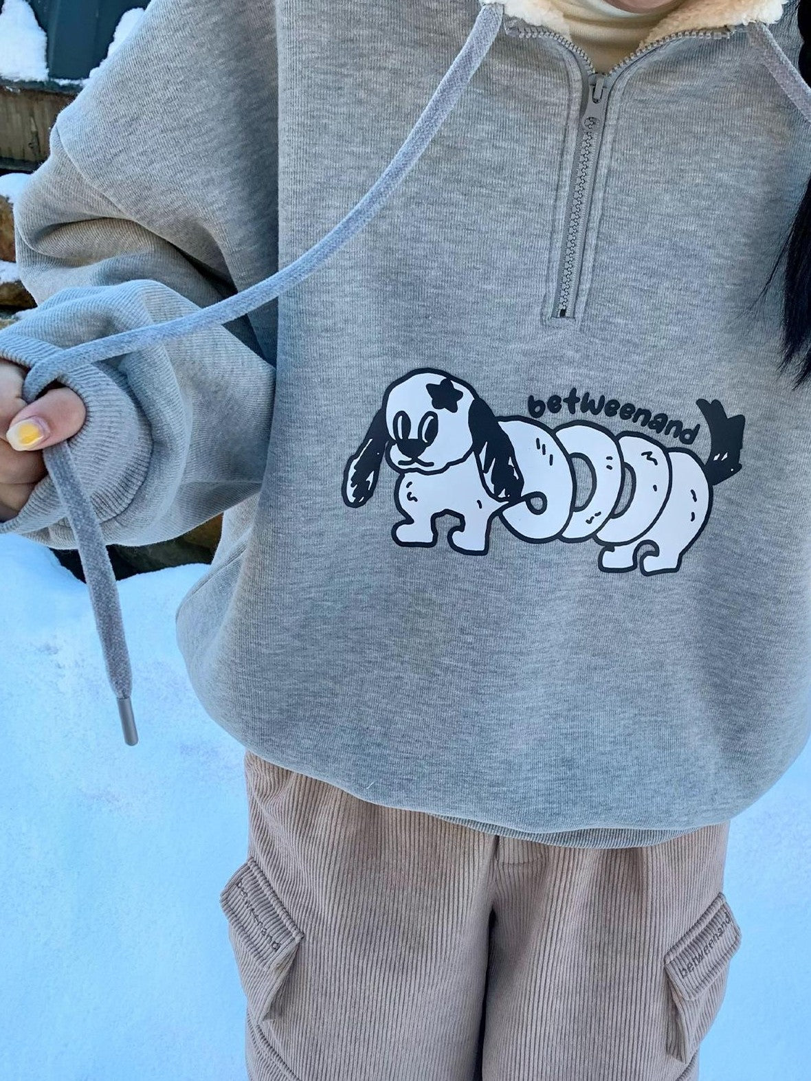 BETWEENAND Gray Puppy Print Half Zip Stand Collar Women&