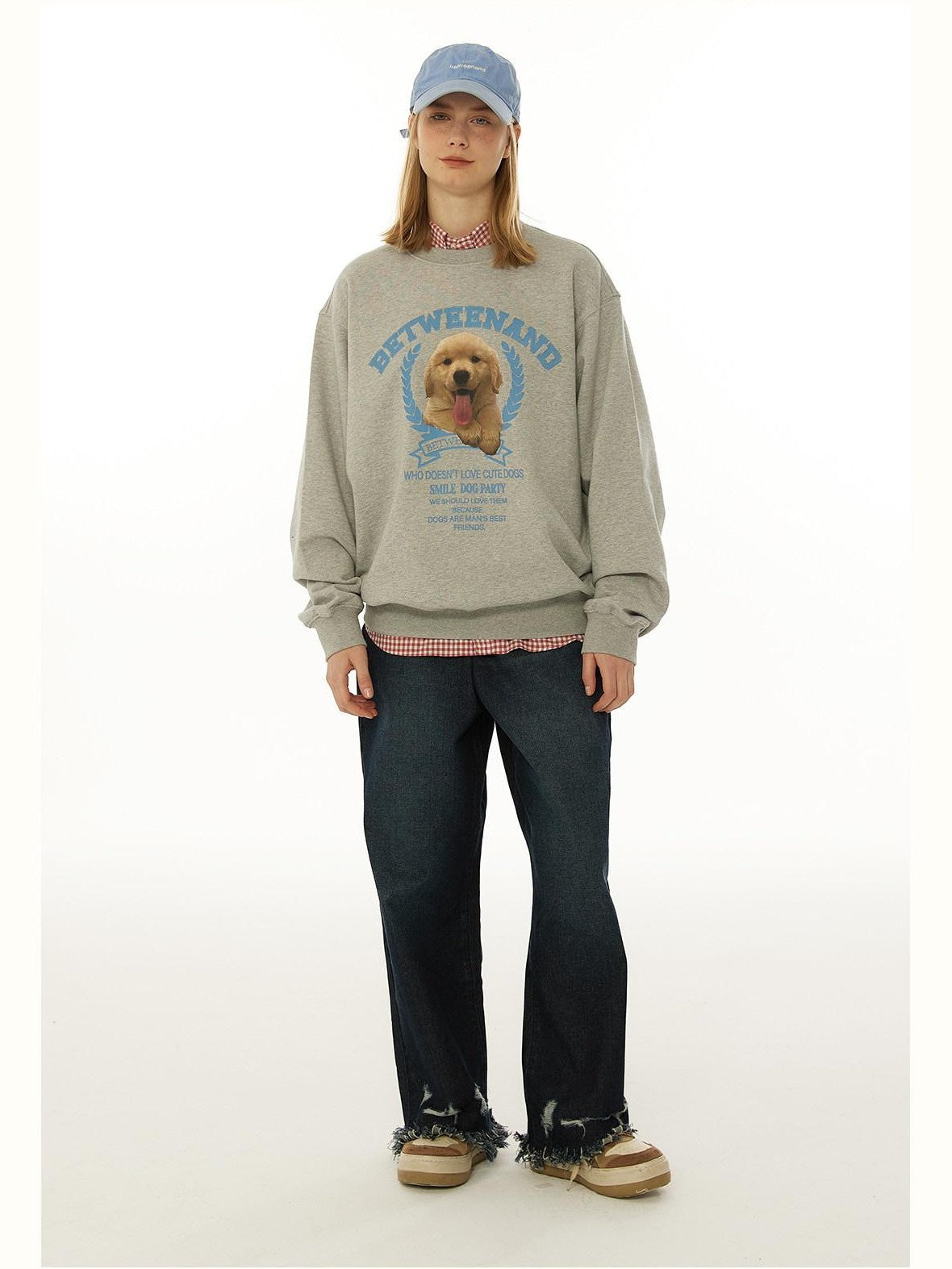 BETWEENAND Gray Tongue Out Puppy Motif Loose Fit Women&