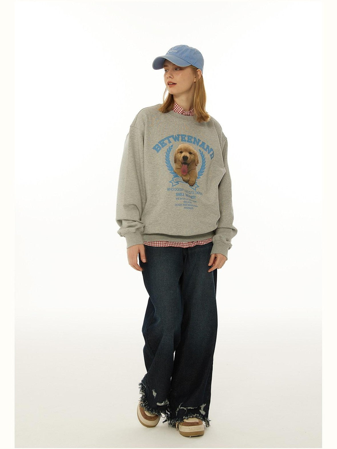 BETWEENAND Gray Tongue Out Puppy Motif Loose Fit Women&
