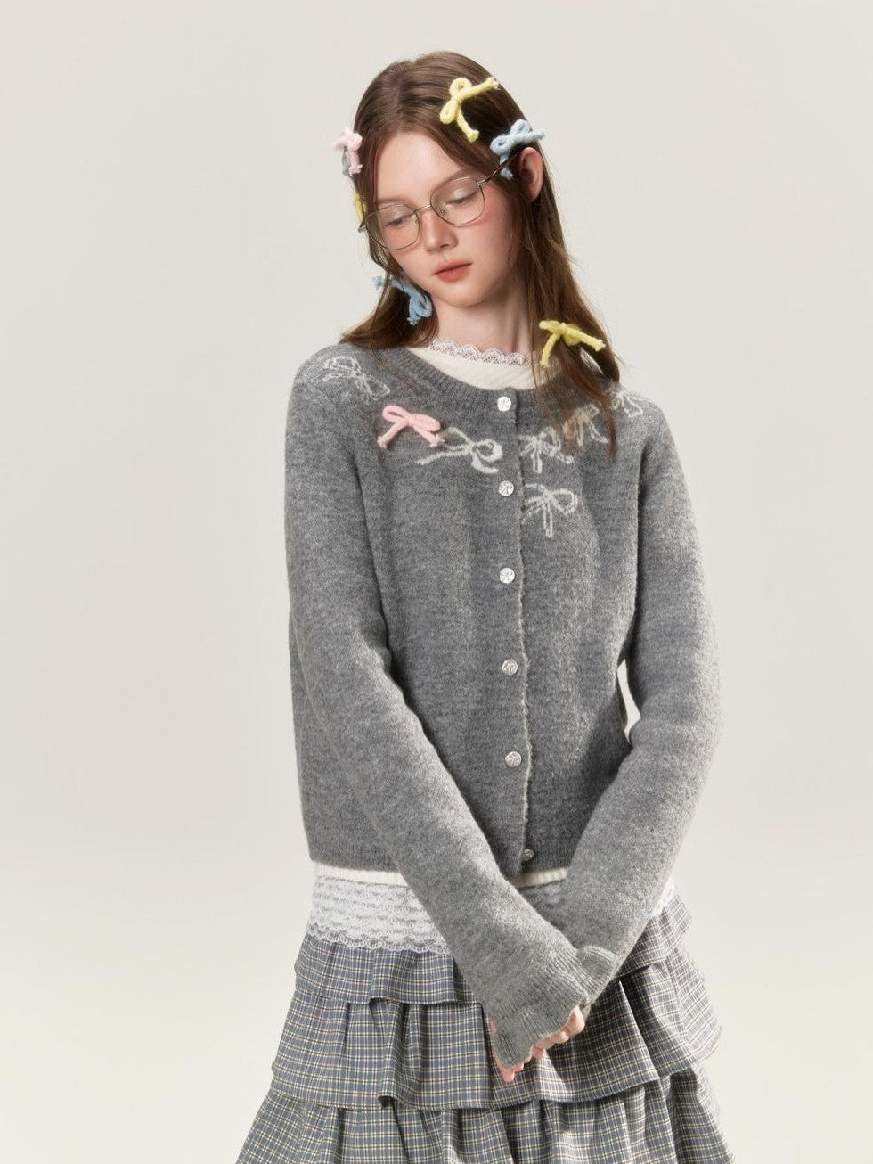 BETWEENAND Grey Crewneck Embroidered Bow Animal Motif Women&