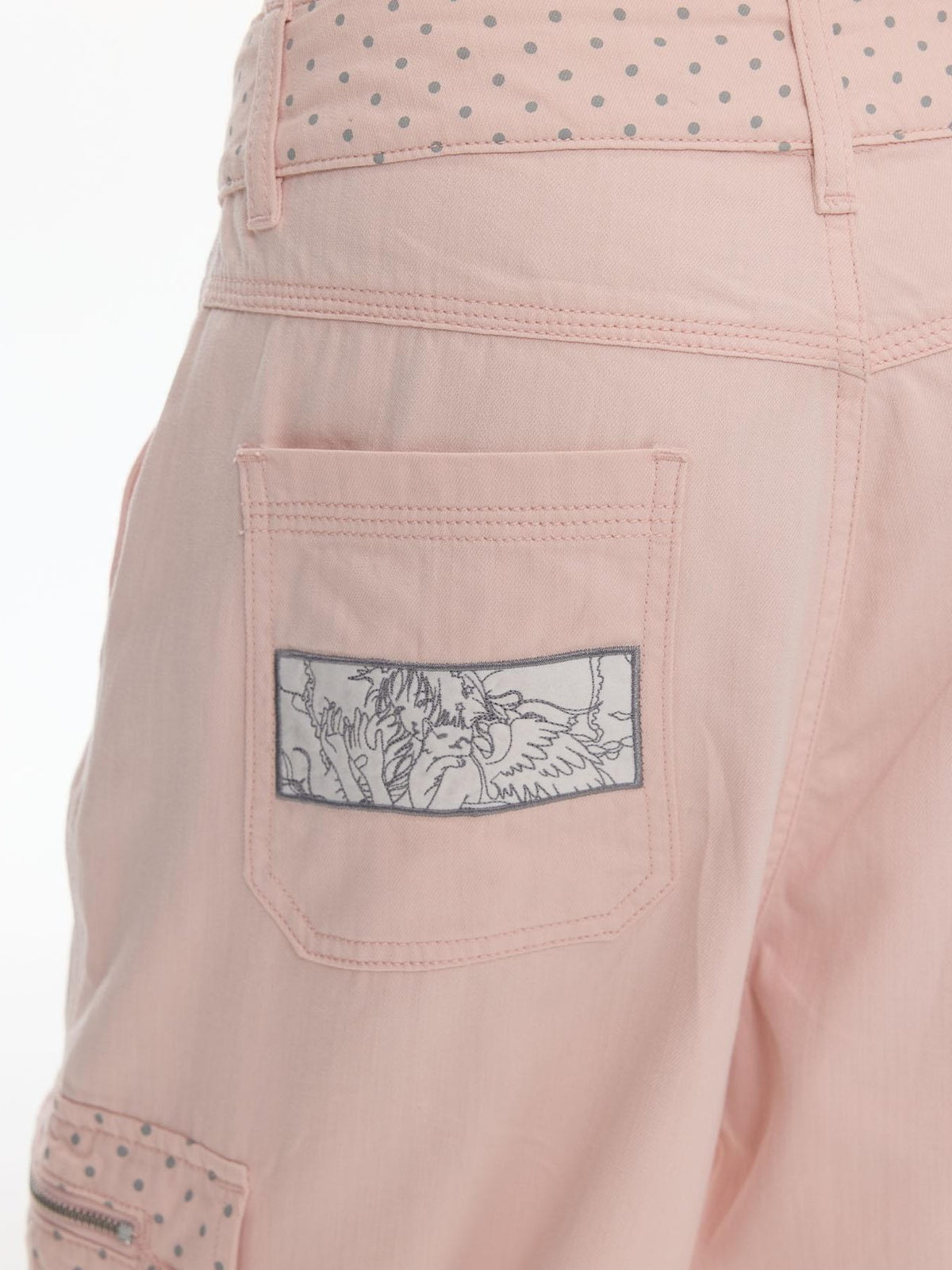 BETWEENAND Mist Pink Machine Embroidered Animal Pocket Lantern Women&