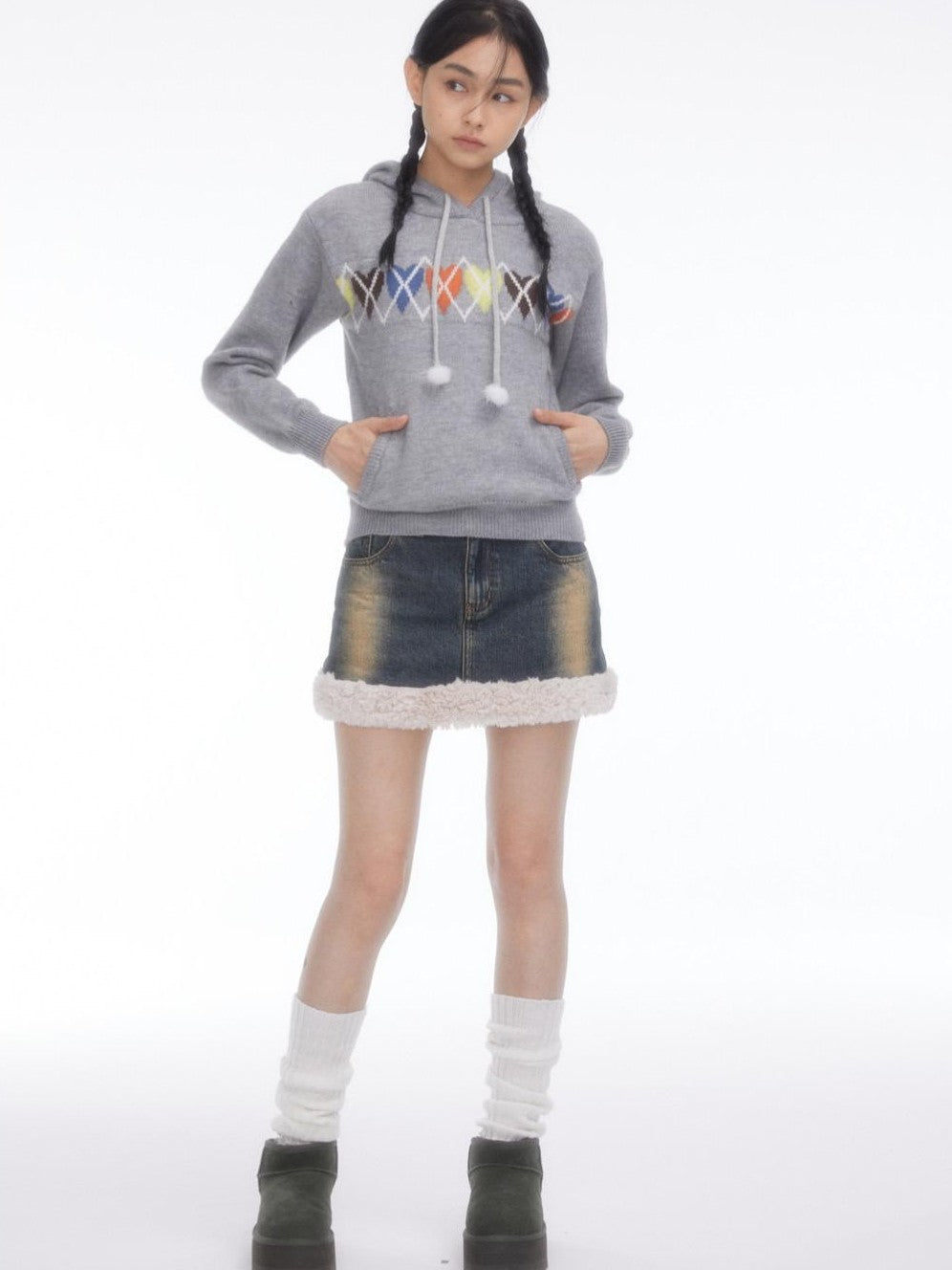 BETWEENAND Soft Gray Sporty Casual Heart Diamond Knit Women&