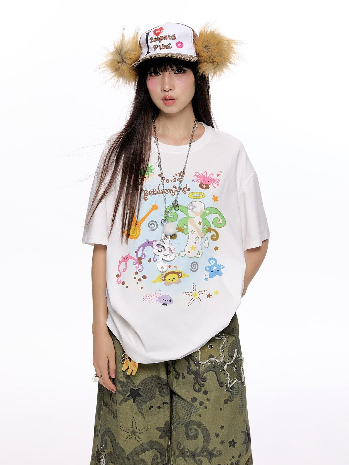 BETWEENAND Two Tone Printed Round Neck Women&