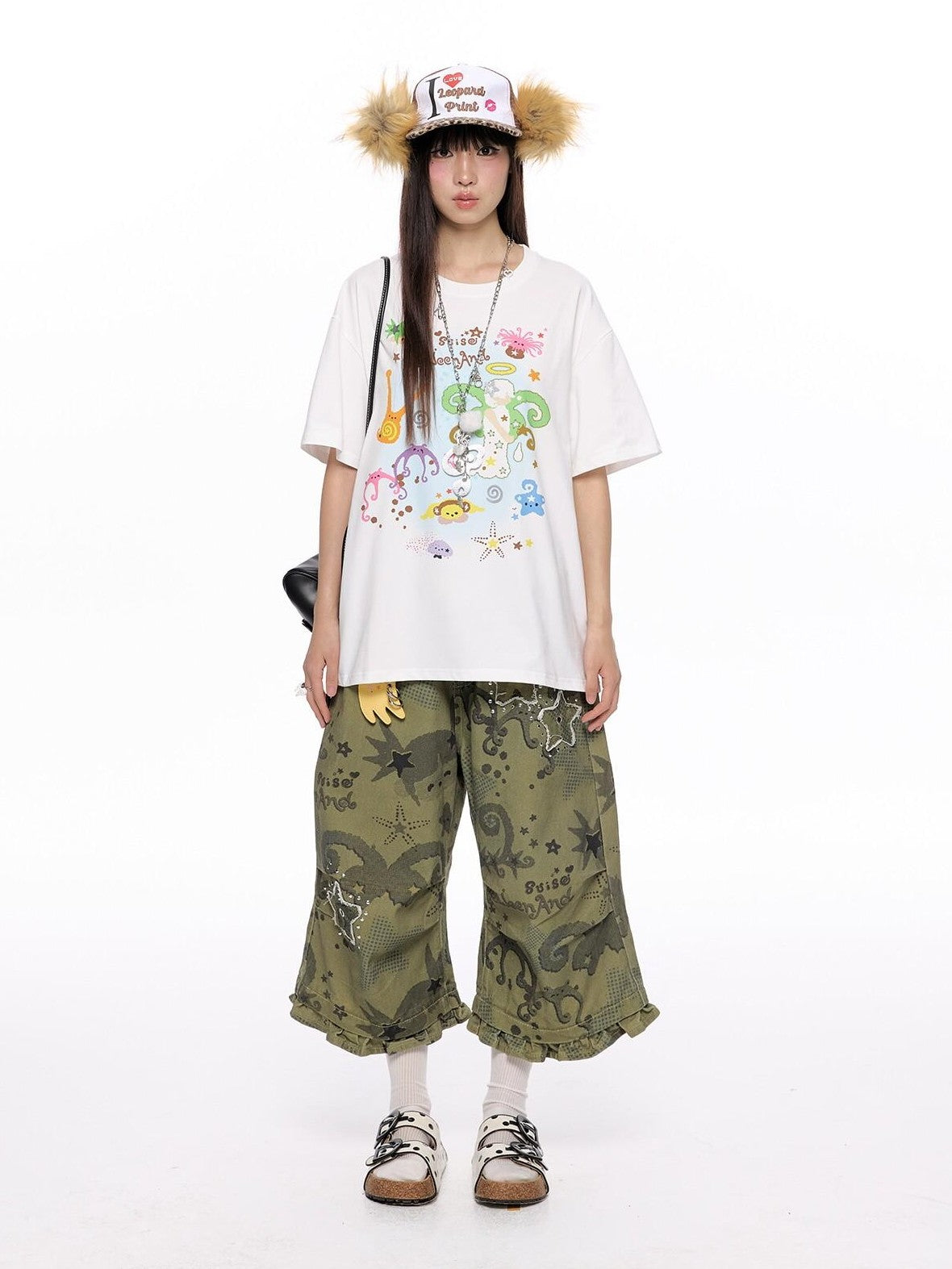 BETWEENAND Two Tone Printed Round Neck Women&