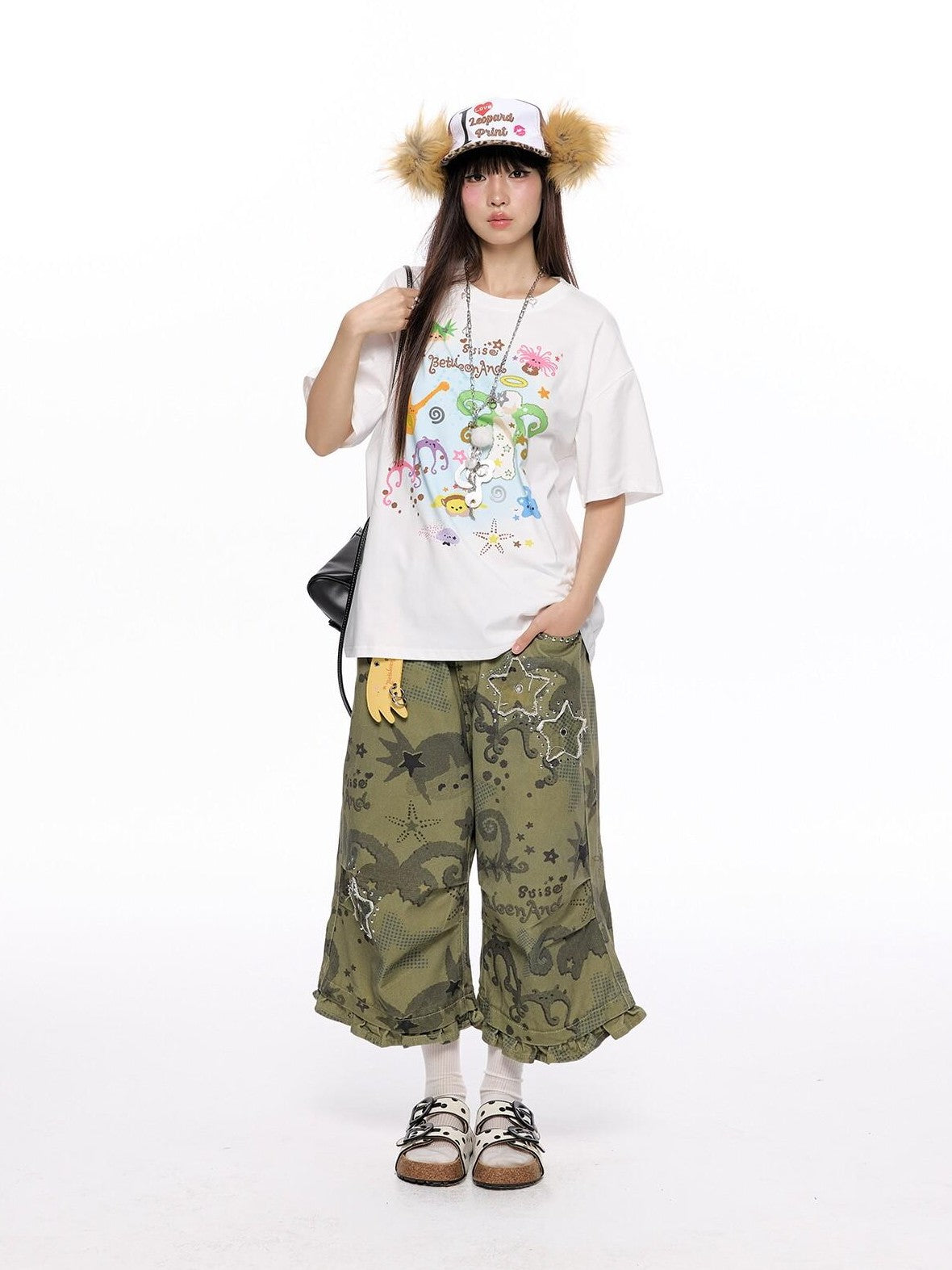 BETWEENAND Two Tone Printed Round Neck Women&