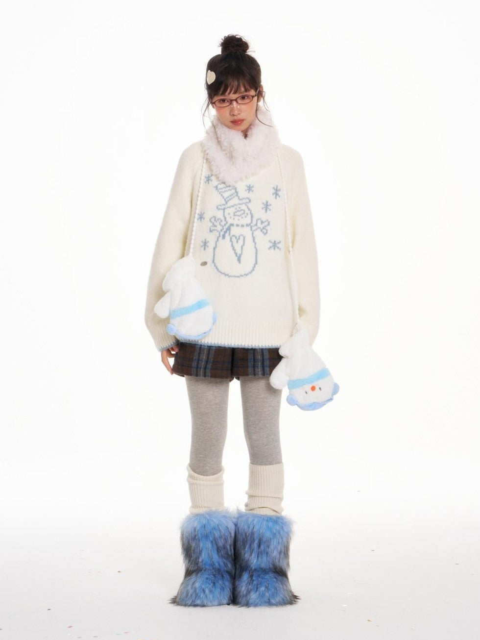 BETWEENAND White Snowman Print Crew Neck Women&