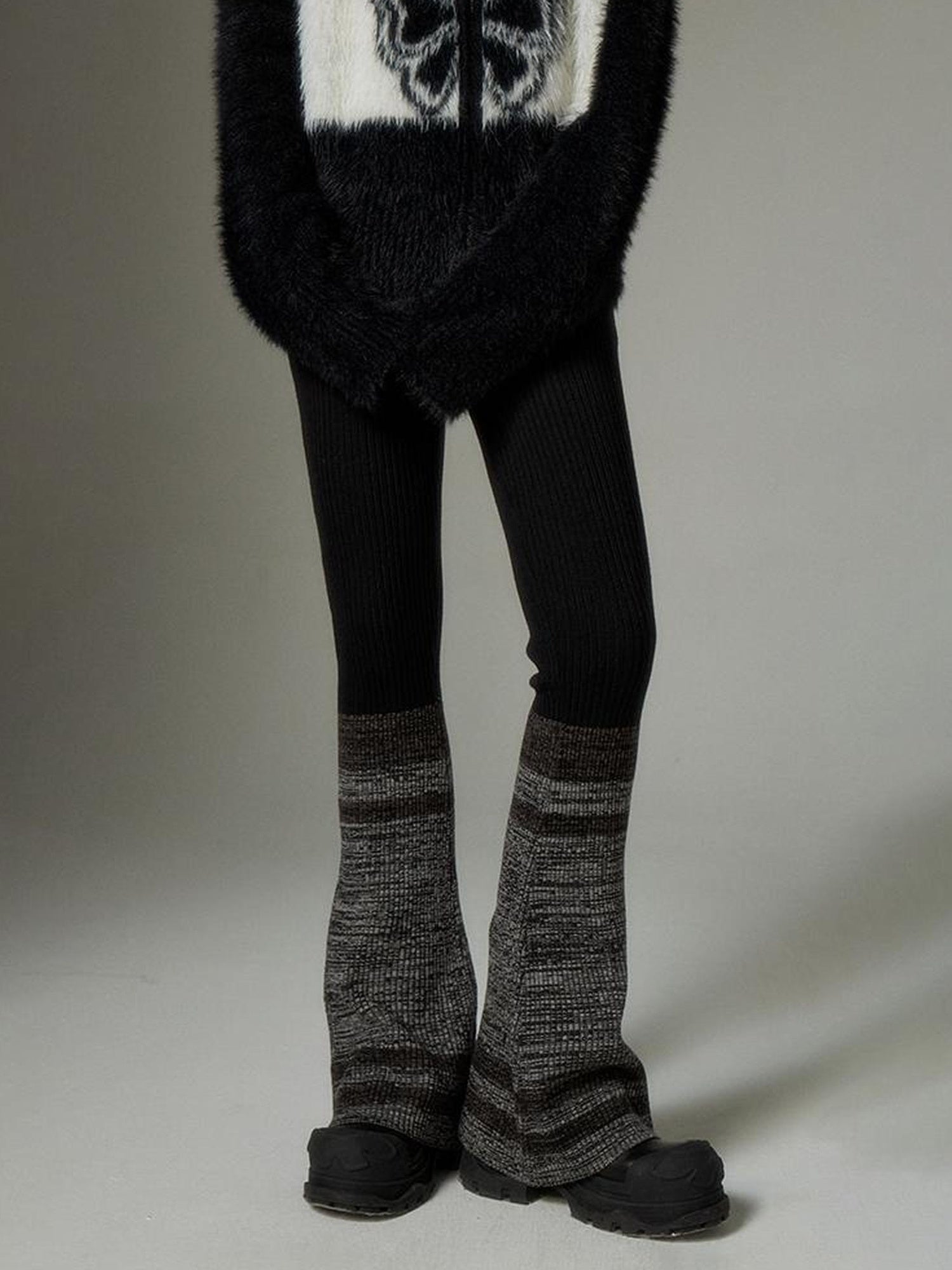 DIDDI MODA Black Grey Knit Flare Pants With Contrast Panels