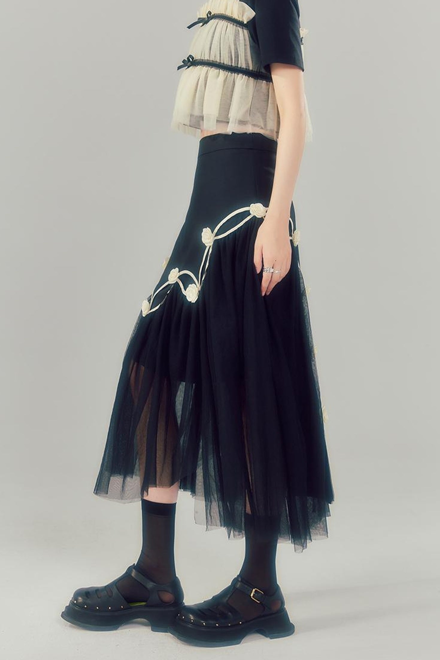 DIDDI MODA Black High Waist Floral Mesh Layered Midi Skirt