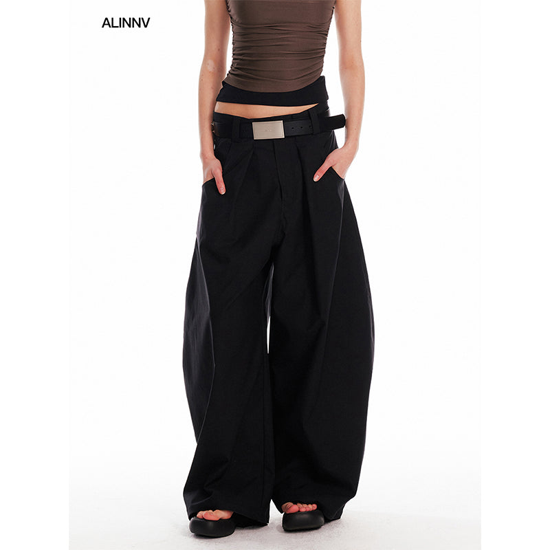 ALINNV STUDIO Relaxed Low Rise Wide Leg Curved Hem Pants