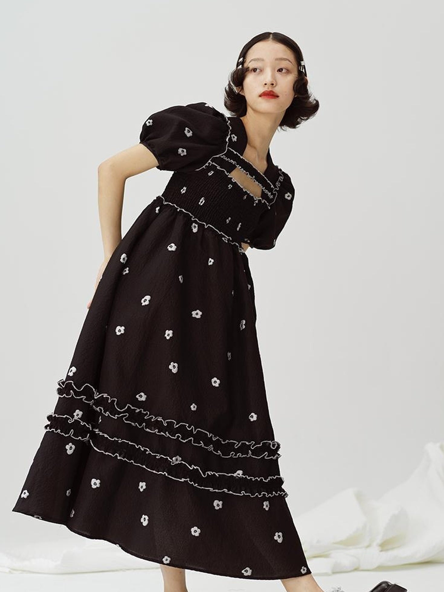 DIDDI MODA Black White Floral Smocked Babydoll Dress With Back Cutout