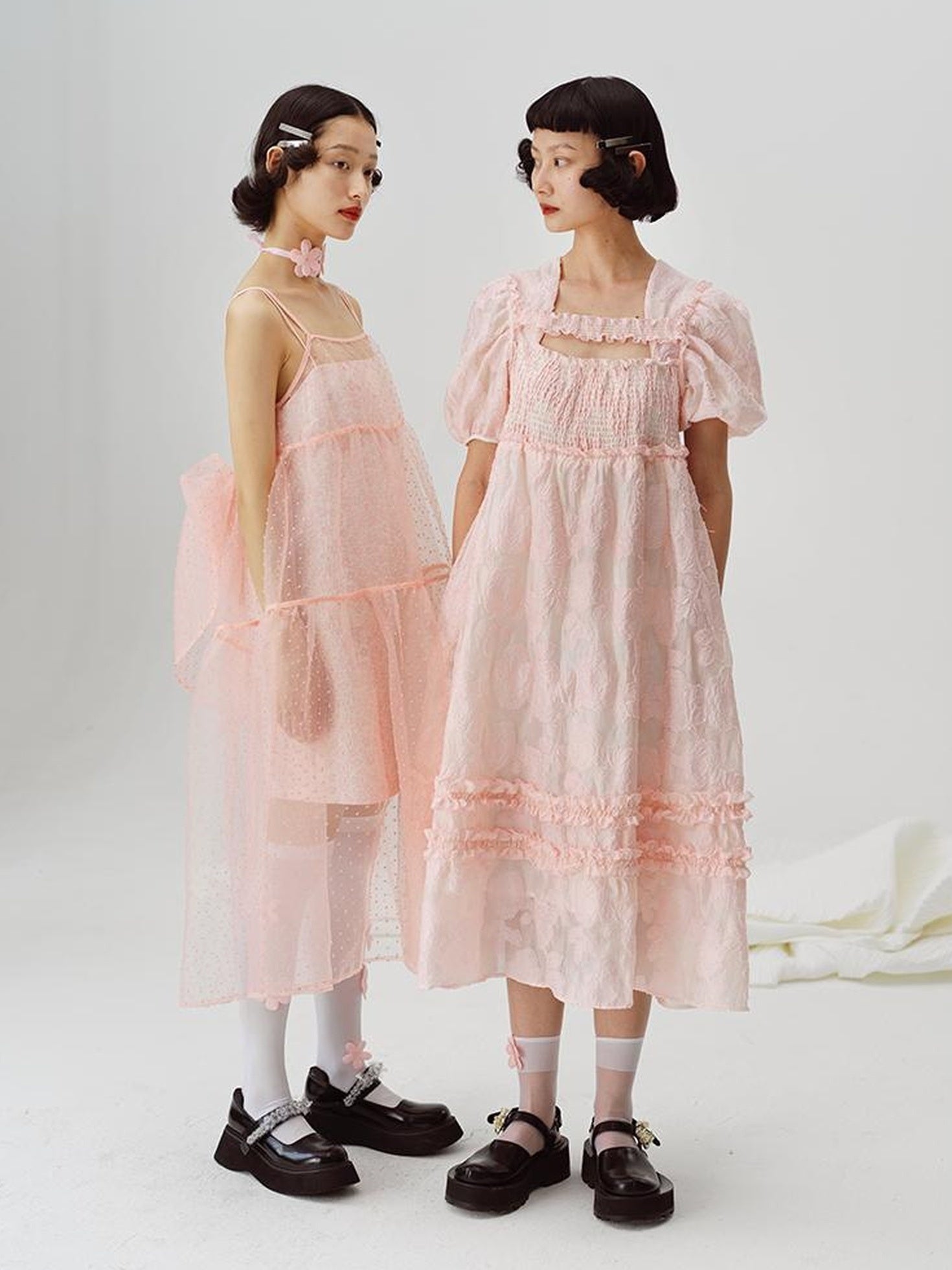 DIDDI MODA Black White Floral Smocked Babydoll Dress With Back Cutout