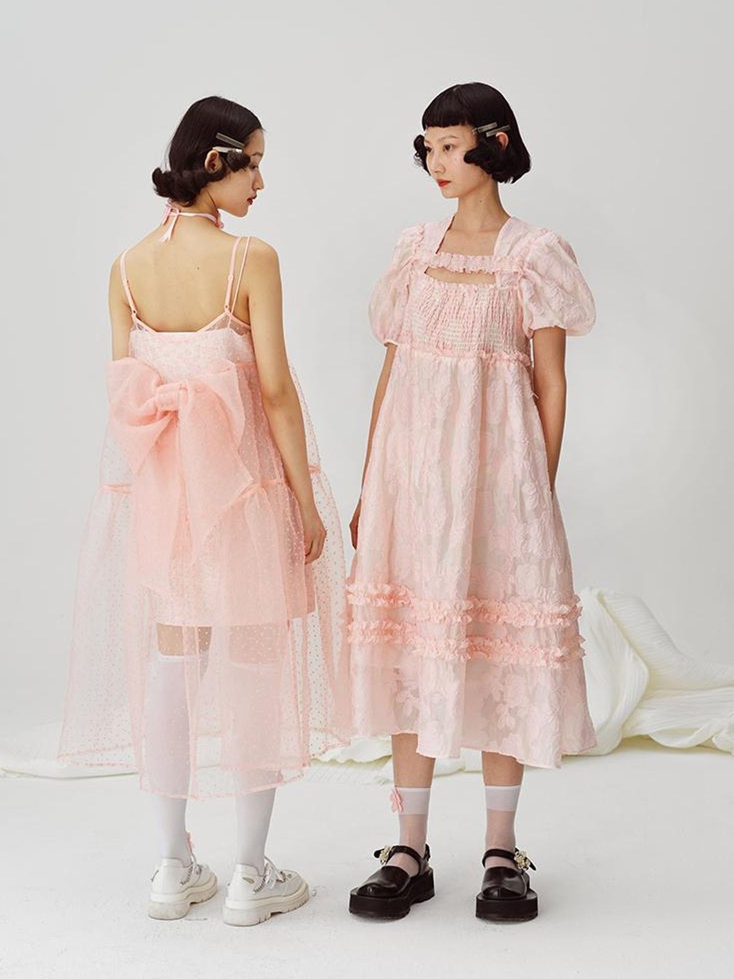 DIDDI MODA Black White Floral Smocked Babydoll Dress With Back Cutout