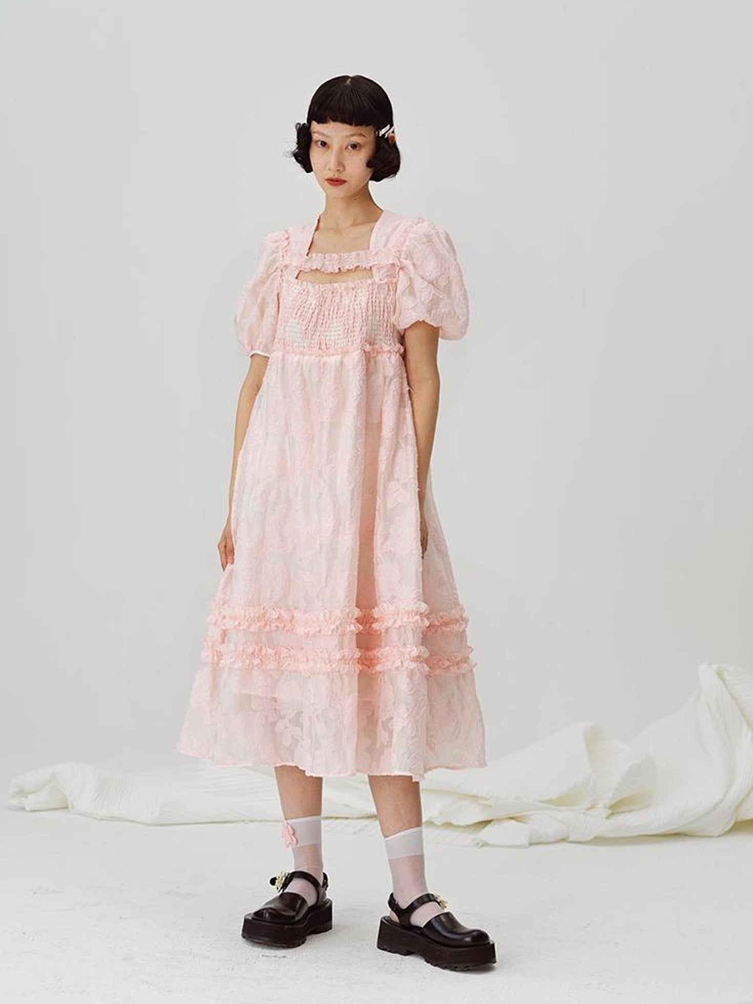 DIDDI MODA Black White Floral Smocked Babydoll Dress With Back Cutout