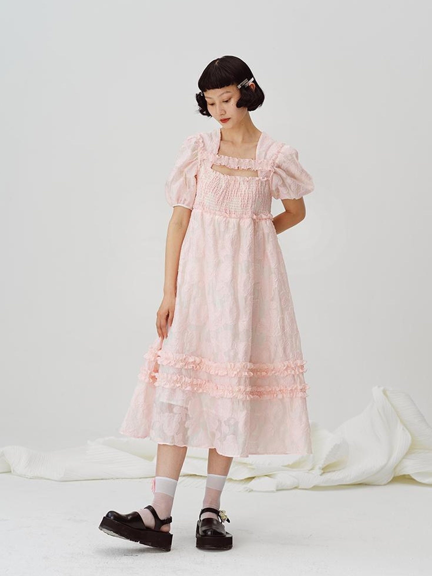 DIDDI MODA Black White Floral Smocked Babydoll Dress With Back Cutout