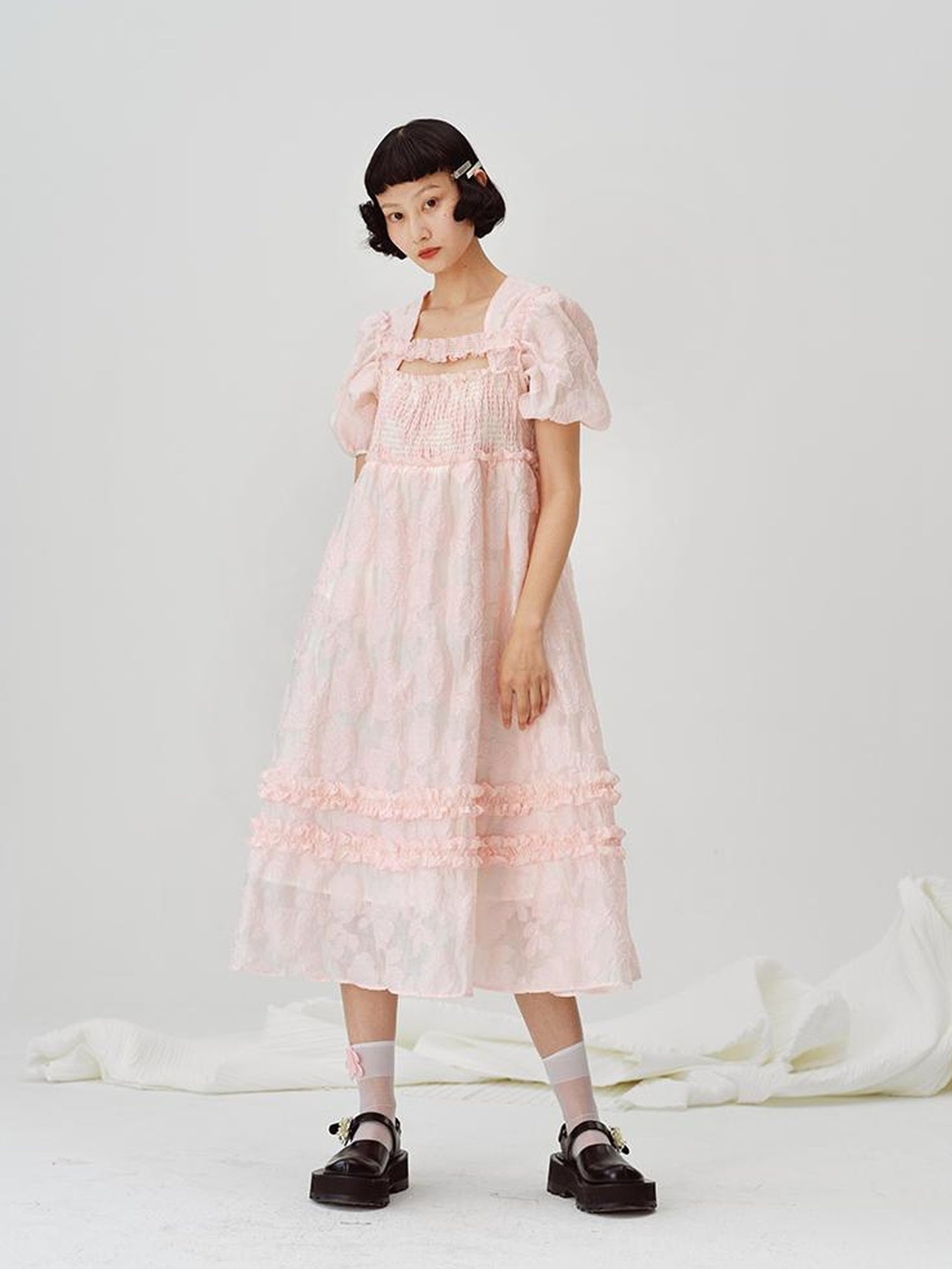 DIDDI MODA Black White Floral Smocked Babydoll Dress With Back Cutout