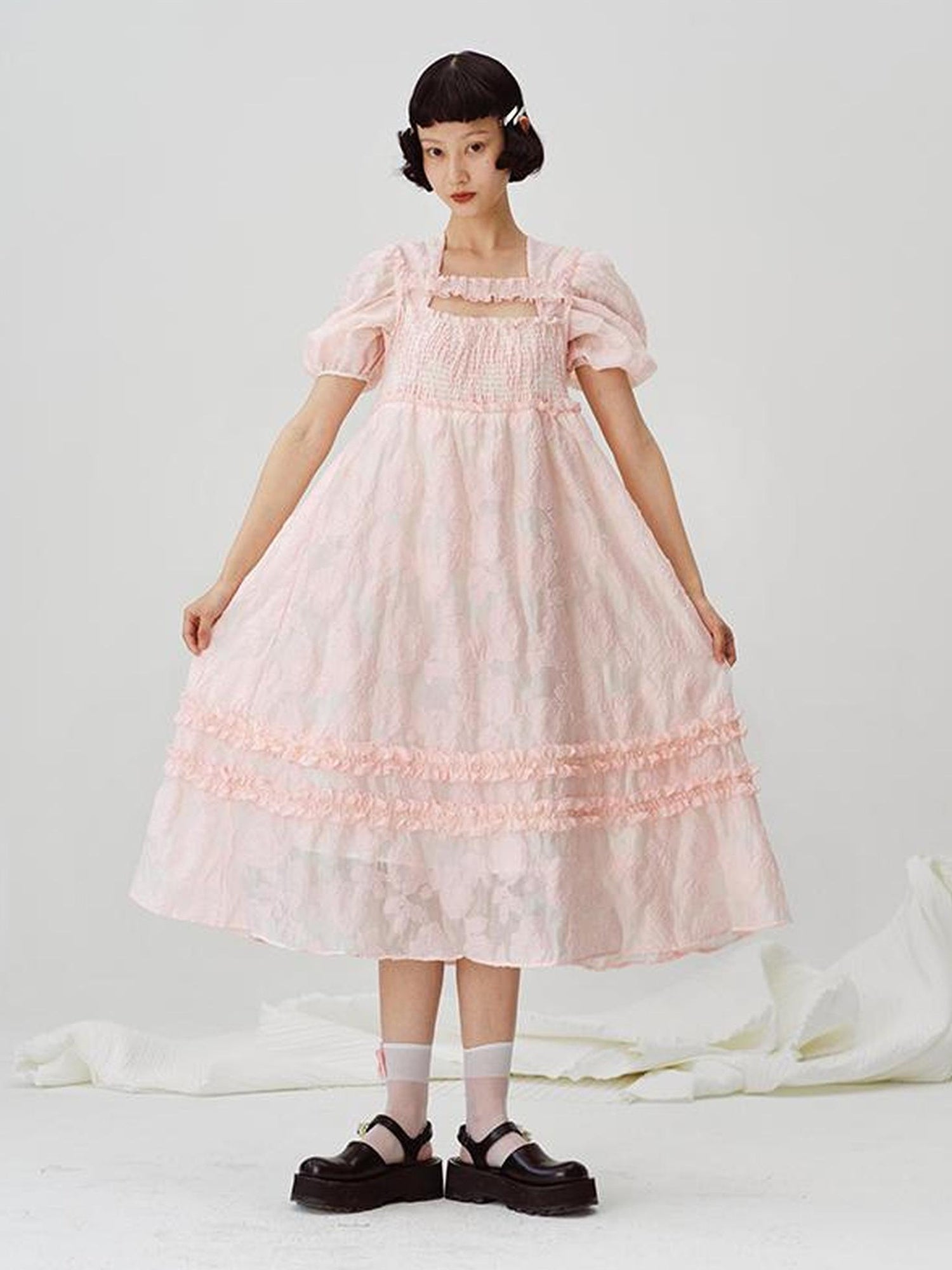 DIDDI MODA Black White Floral Smocked Babydoll Dress With Back Cutout