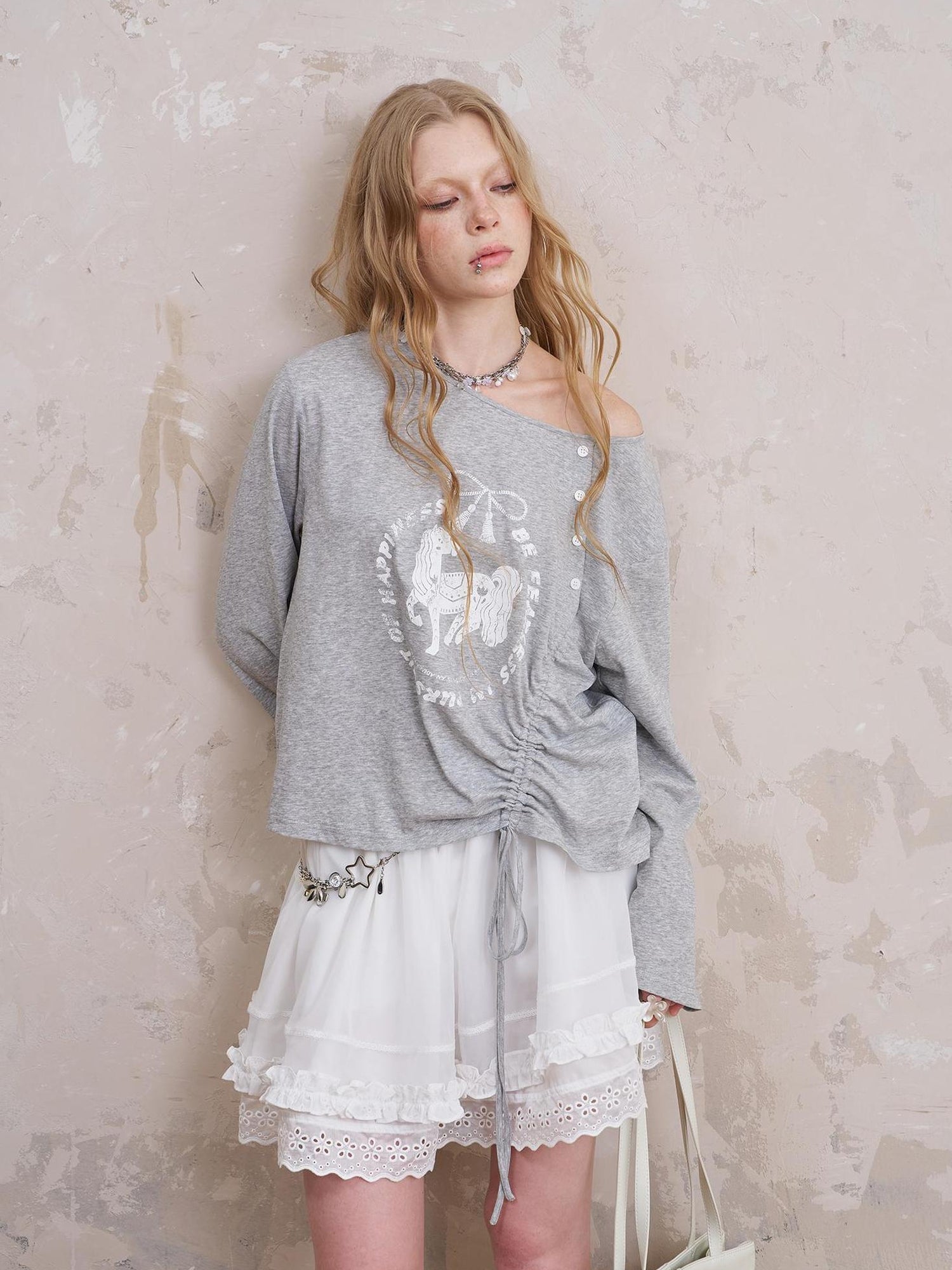 DIDDI MODA Bohemian Bow Pony Print Cropped Sleeve Tee