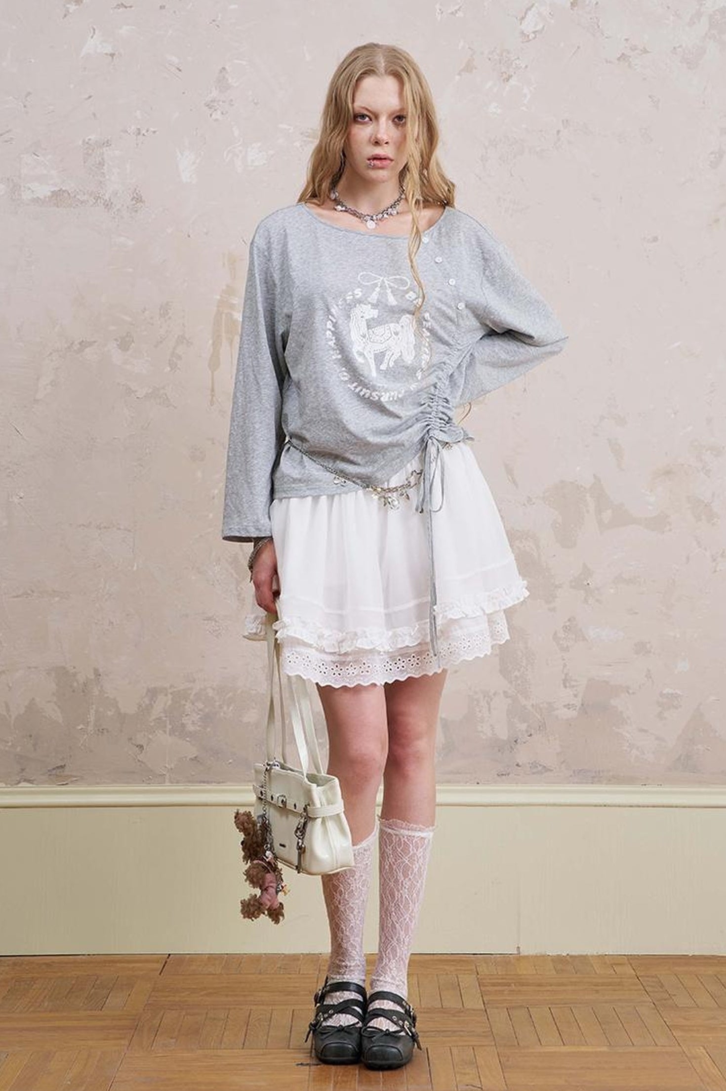 DIDDI MODA Bohemian Bow Pony Print Cropped Sleeve Tee