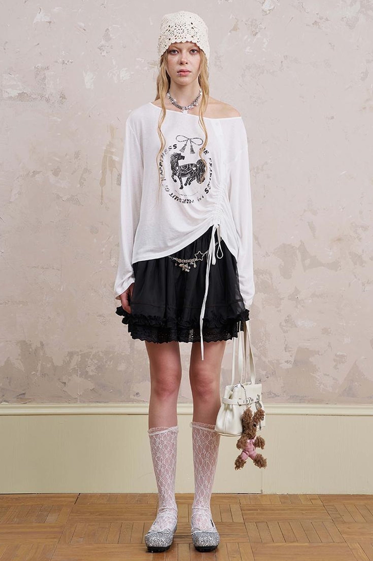 DIDDI MODA Bohemian Bow Pony Print Cropped Sleeve Tee