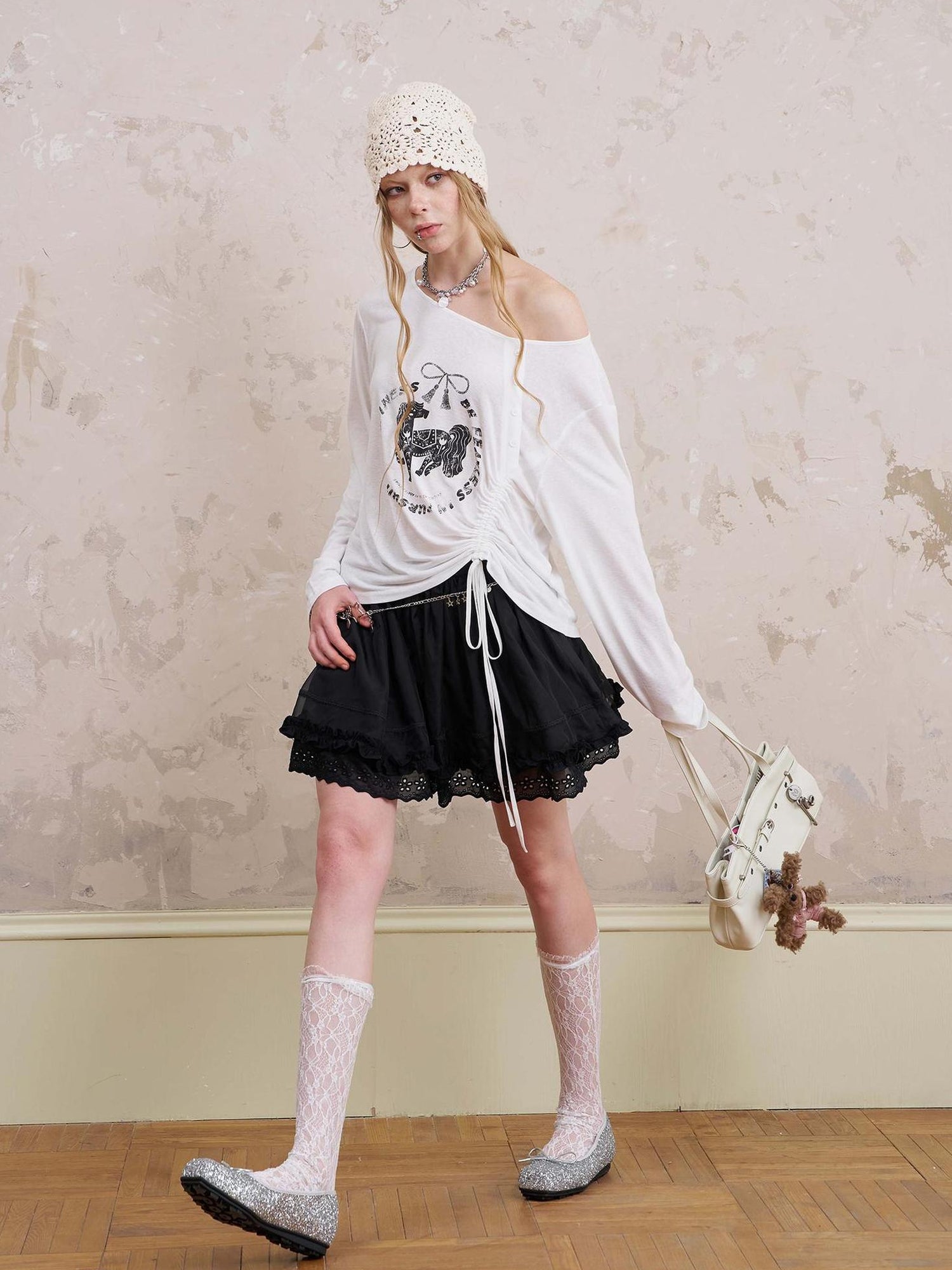 DIDDI MODA Bohemian Bow Pony Print Cropped Sleeve Tee
