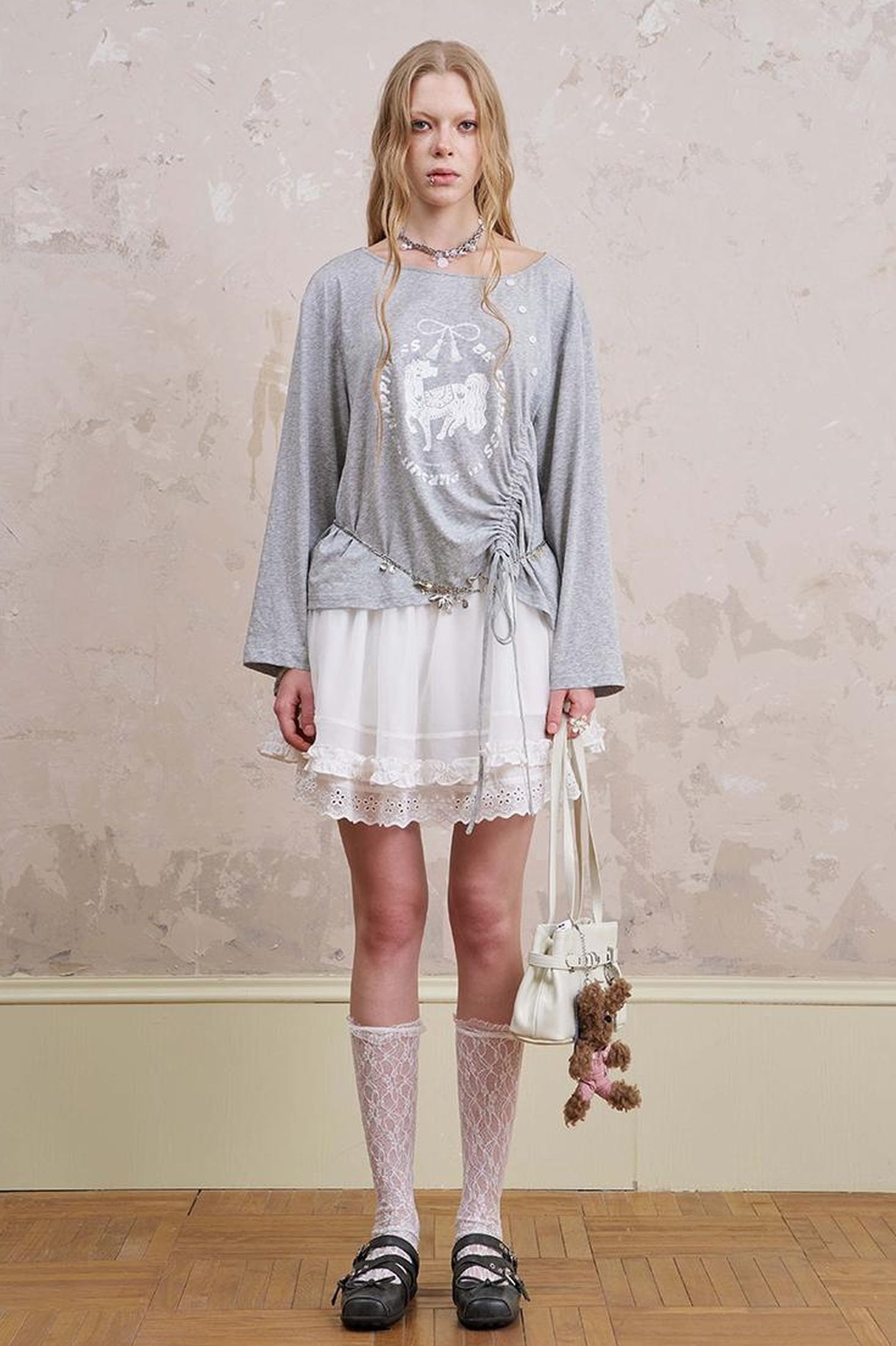 DIDDI MODA Bohemian Bow Pony Print Cropped Sleeve Tee