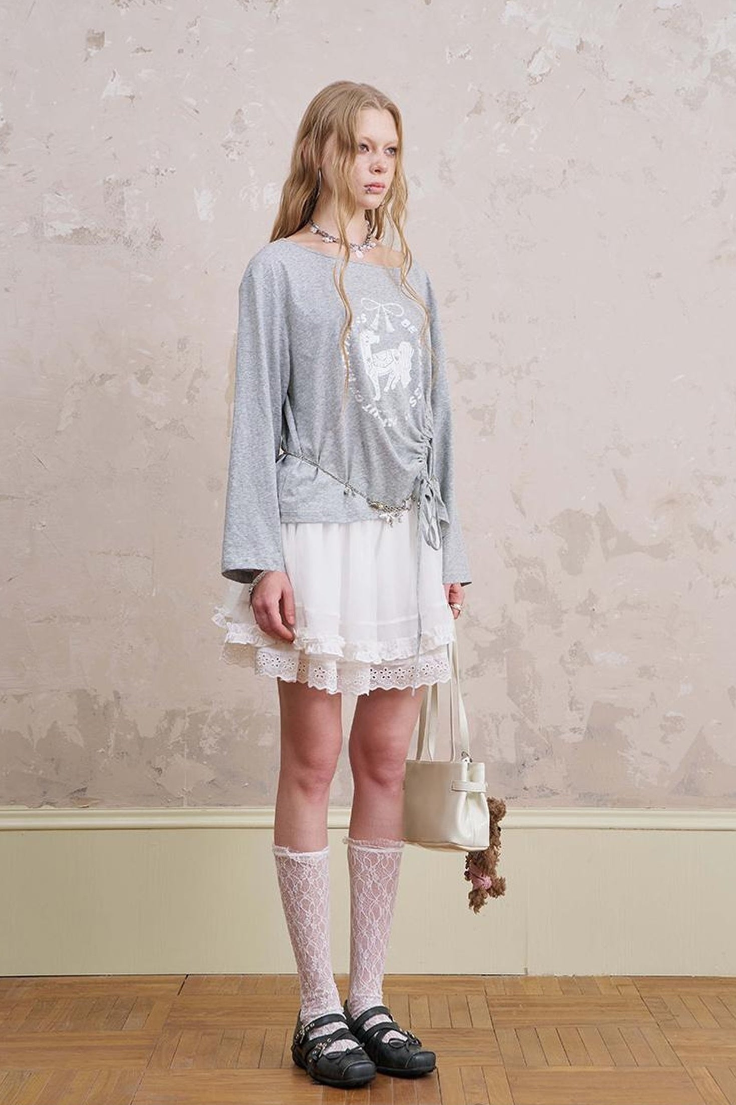 DIDDI MODA Bohemian Bow Pony Print Cropped Sleeve Tee