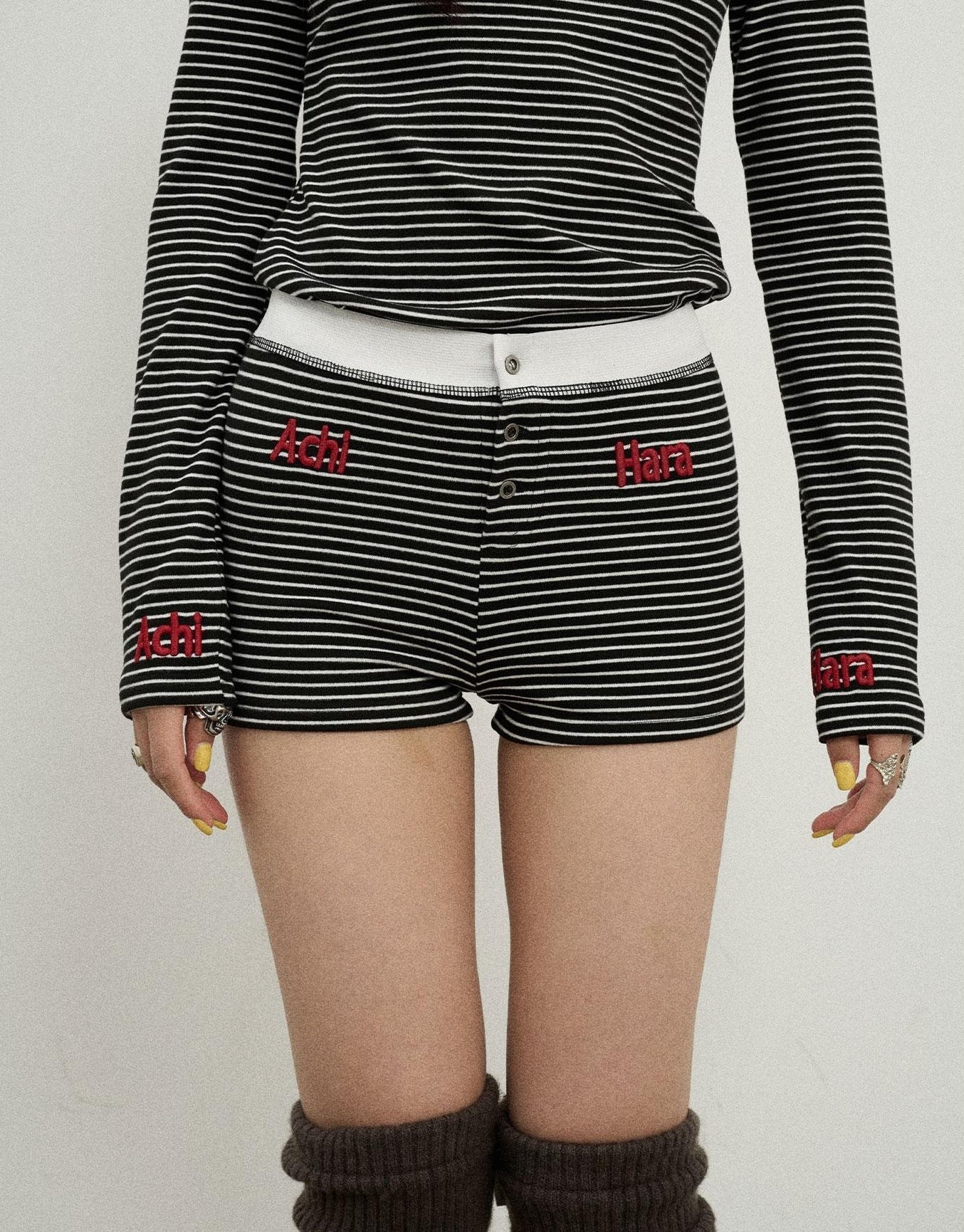 Achihara Breton Raspberry Elastic Waist Striped Shorts