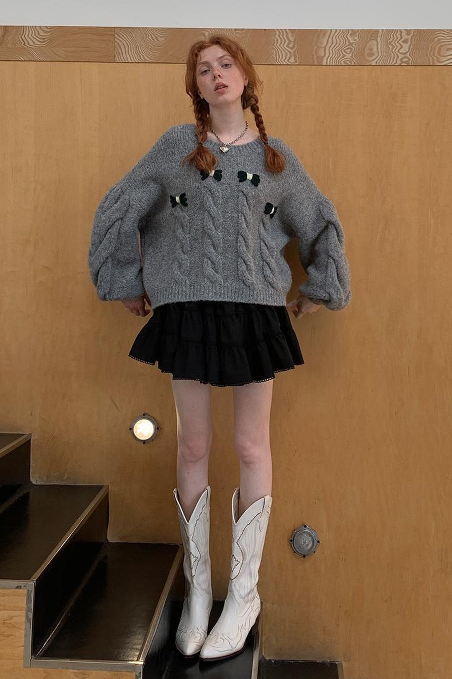 DIDDI MODA Butterfly Bow Cable Knit Sweater