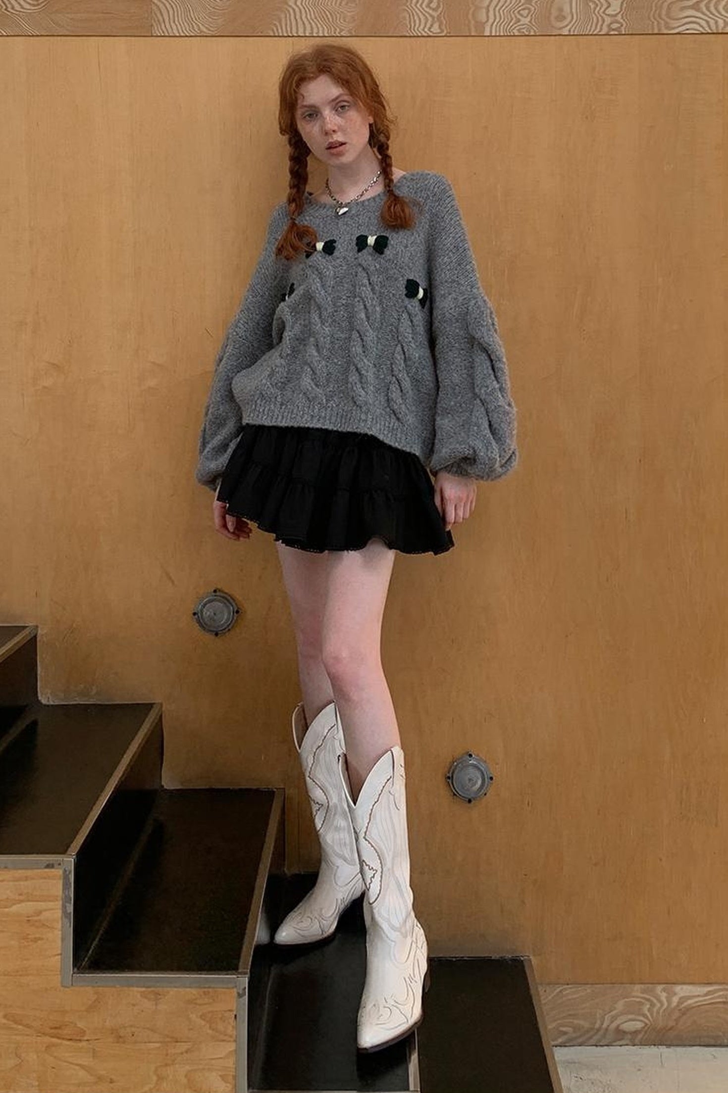 DIDDI MODA Butterfly Bow Cable Knit Sweater