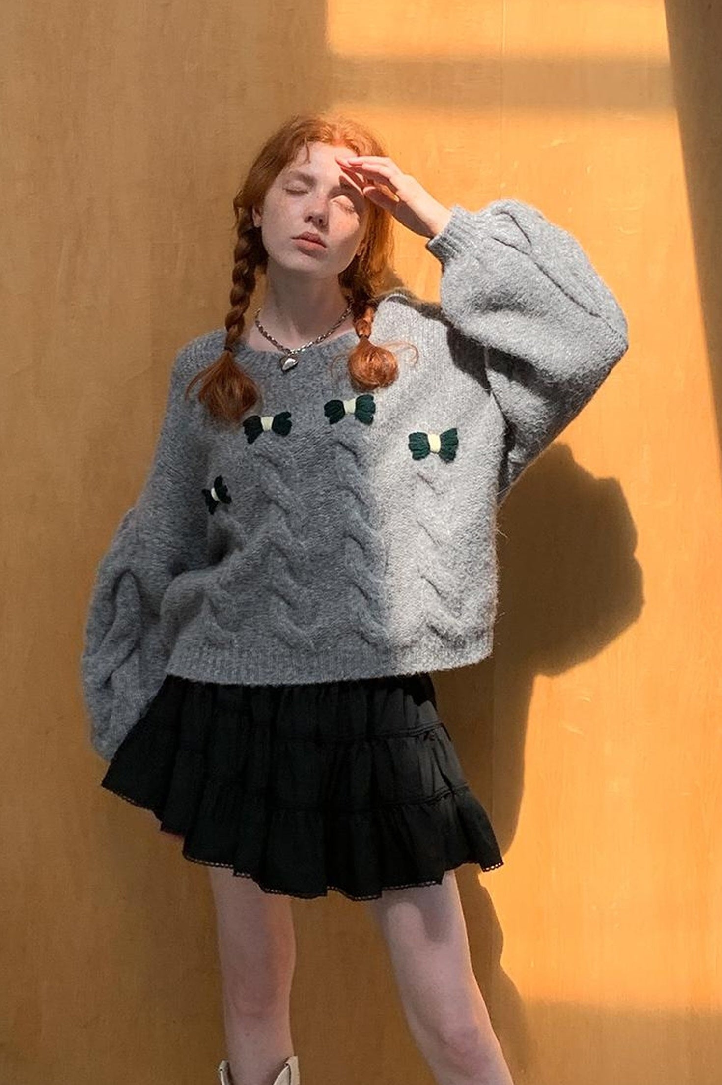 DIDDI MODA Butterfly Bow Cable Knit Sweater